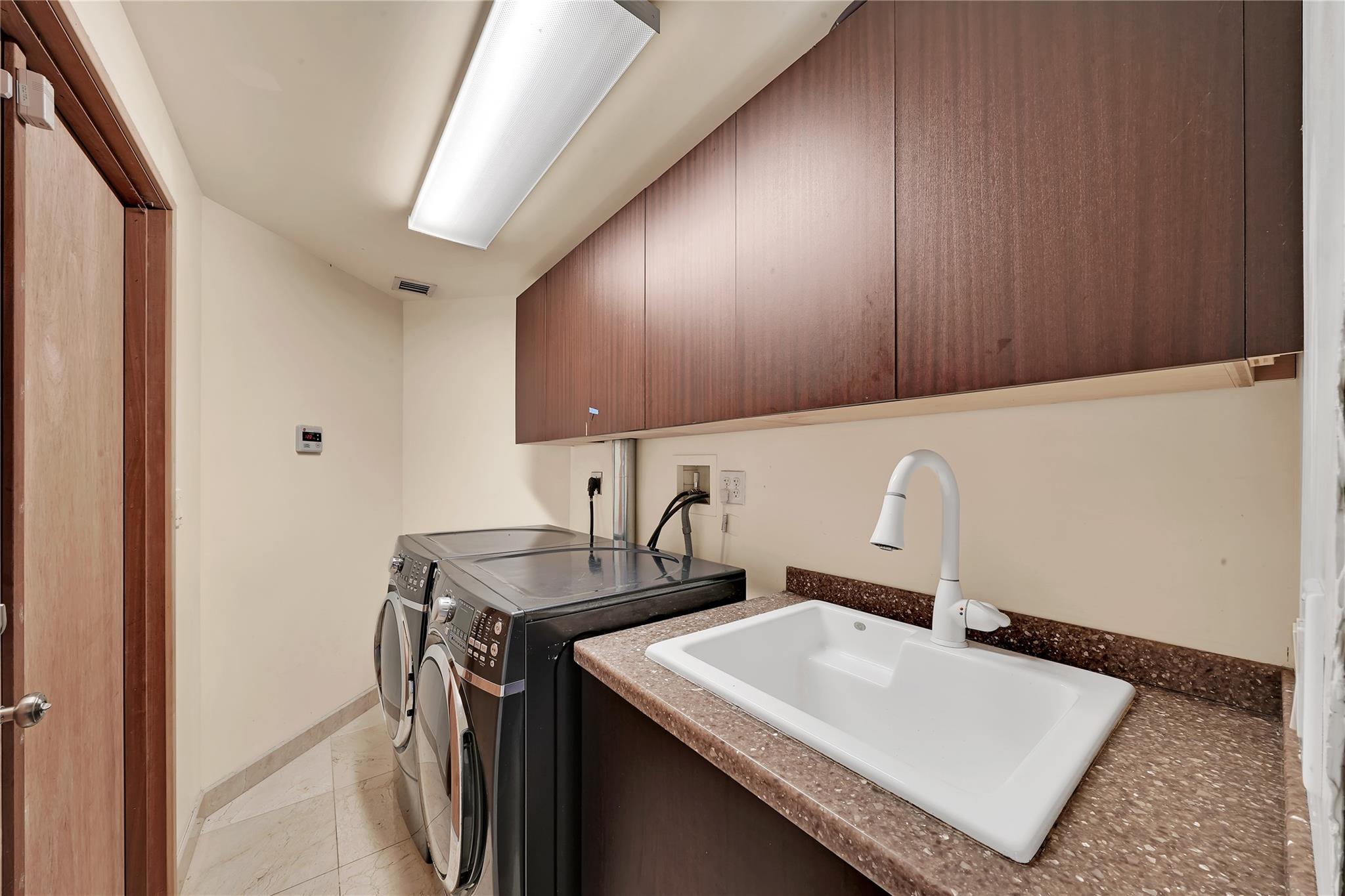 2631 Okeechobee Ln Fort Lauderdale, FL 33312