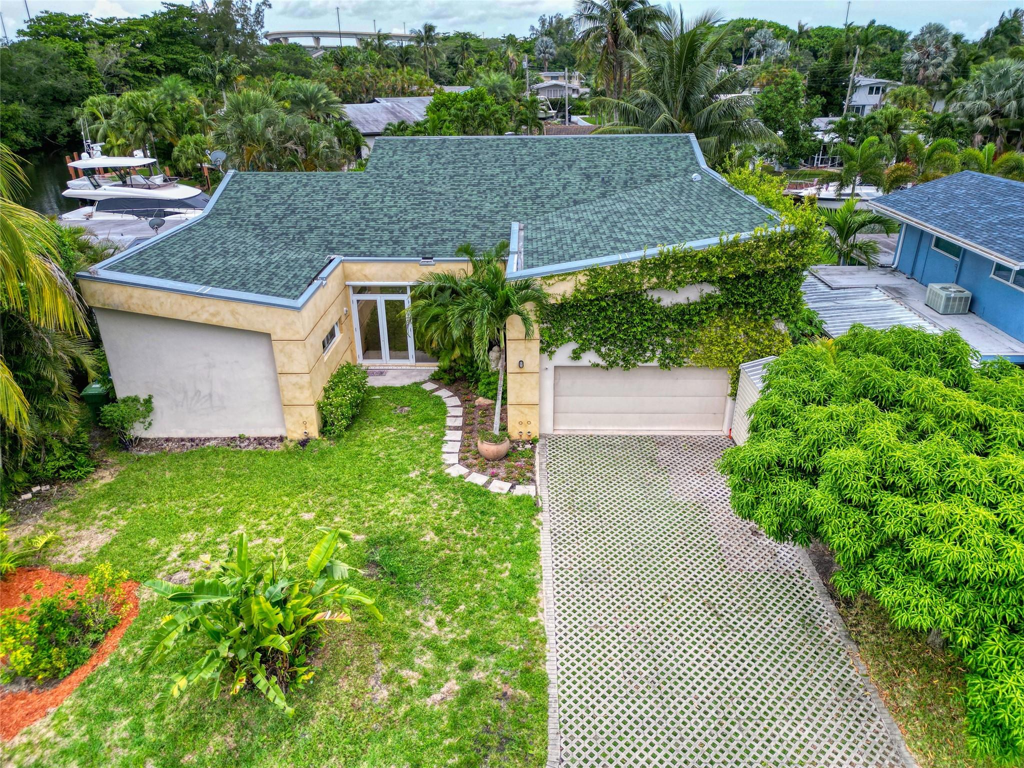 2631 Okeechobee Ln Fort Lauderdale, FL 33312