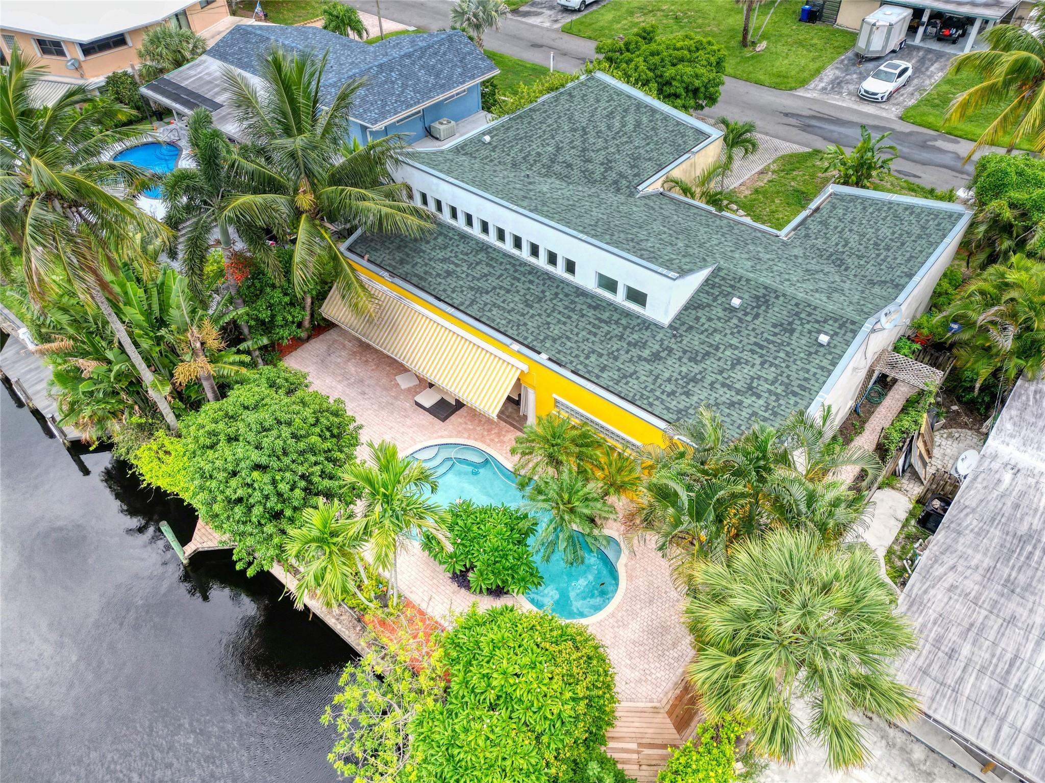 2631 Okeechobee Ln Fort Lauderdale, FL 33312