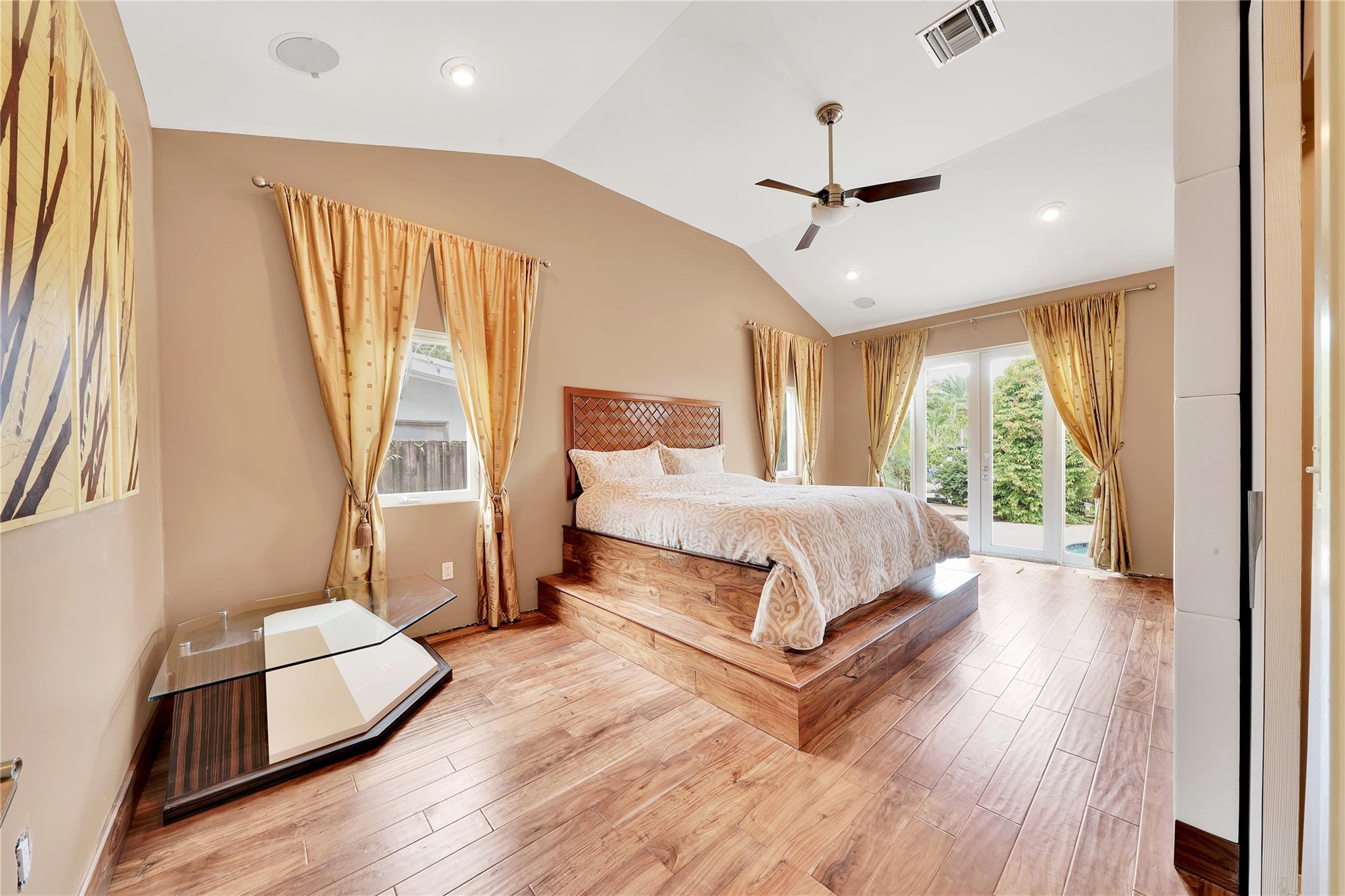 2631 Okeechobee Ln Fort Lauderdale, FL 33312