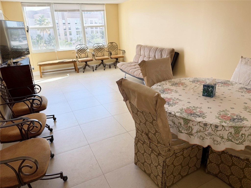 201 N Ocean Blvd #506 Pompano Beach, FL 33062