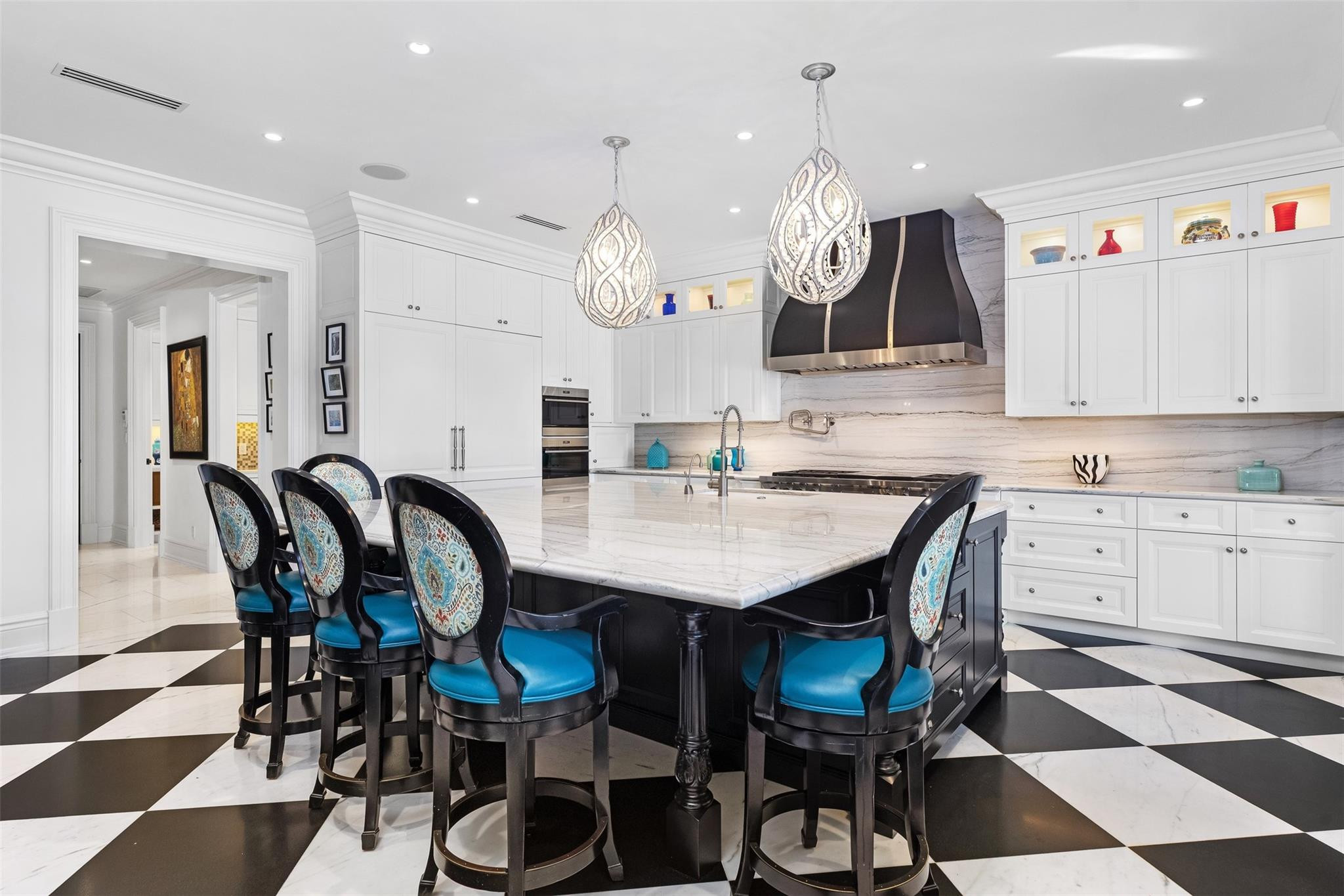 2430 Del Lago Fort Lauderdale, FL 33316