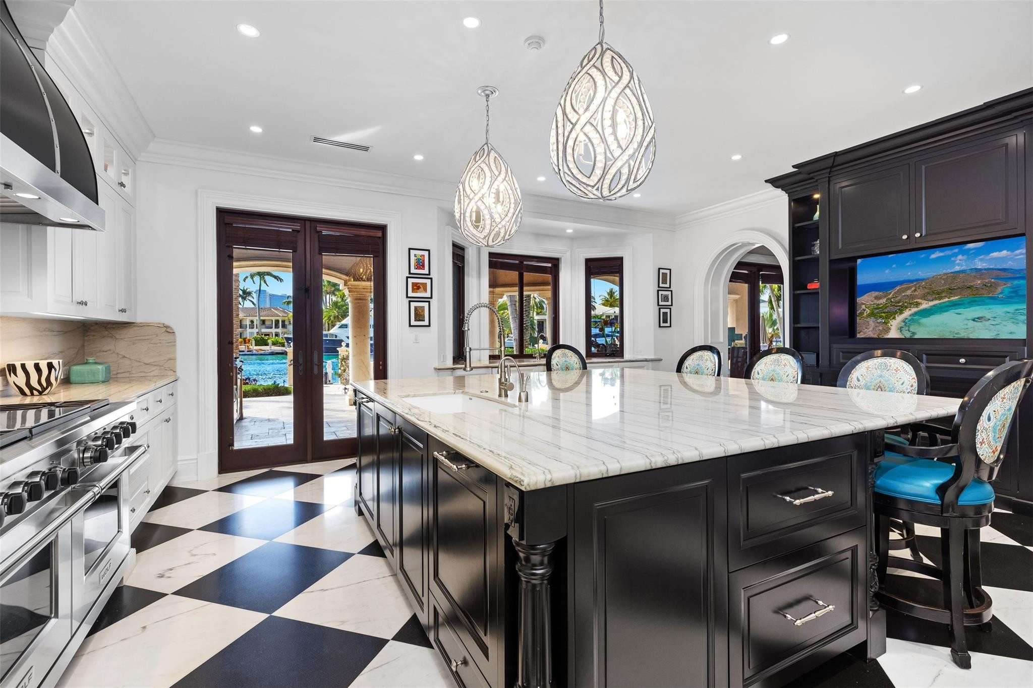 2430 Del Lago Fort Lauderdale, FL 33316