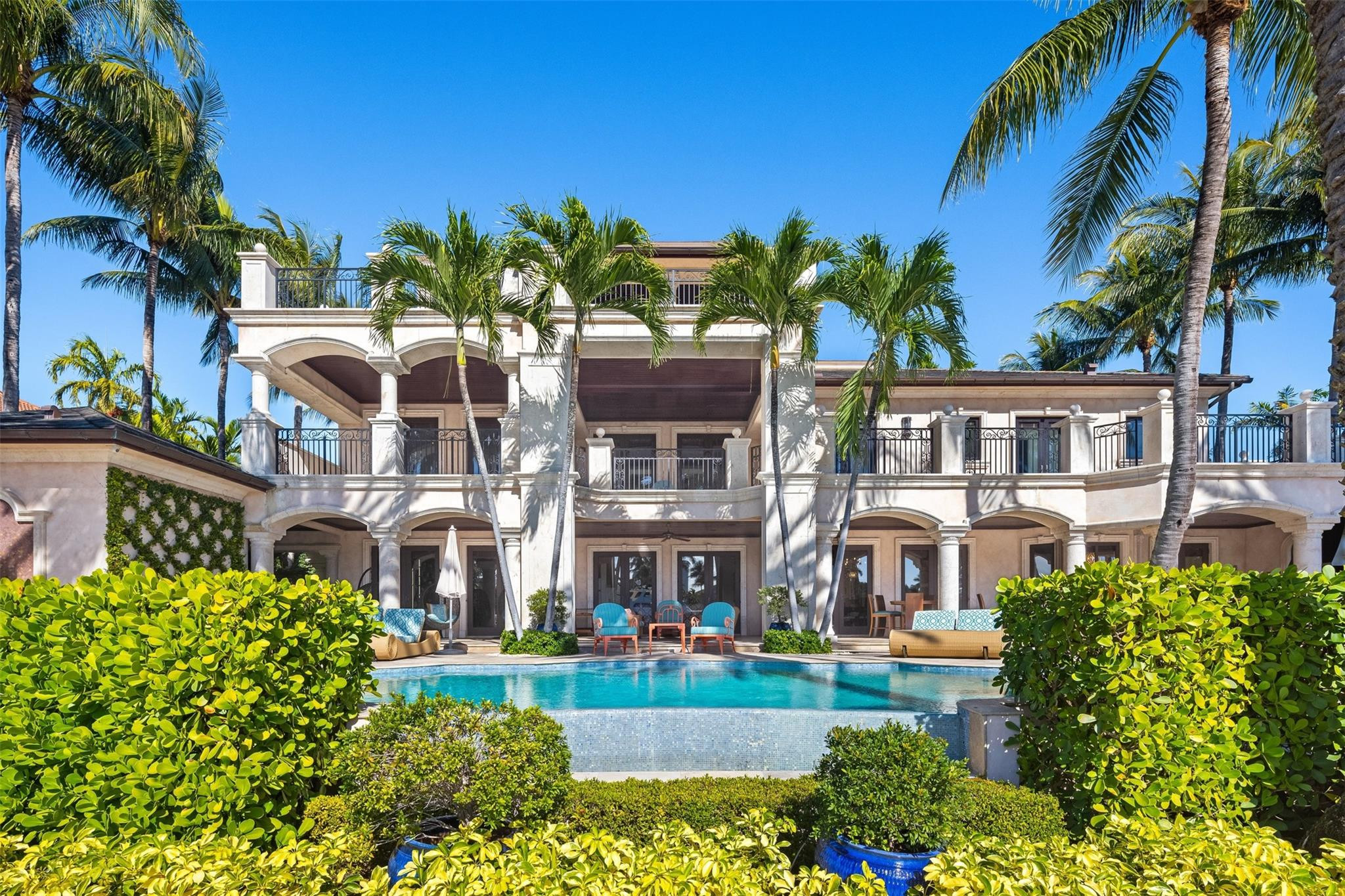 2430 Del Lago Fort Lauderdale, FL 33316