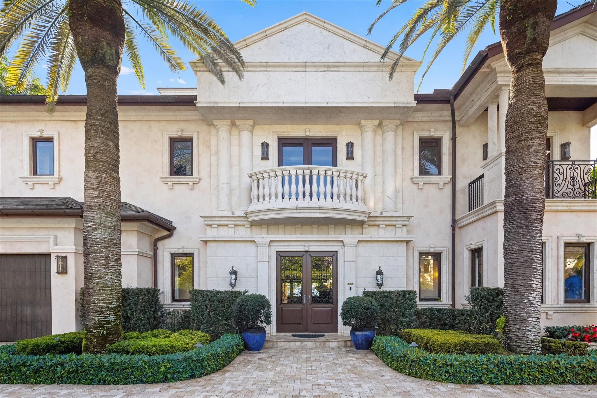 2430 Del Lago Fort Lauderdale, FL 33316