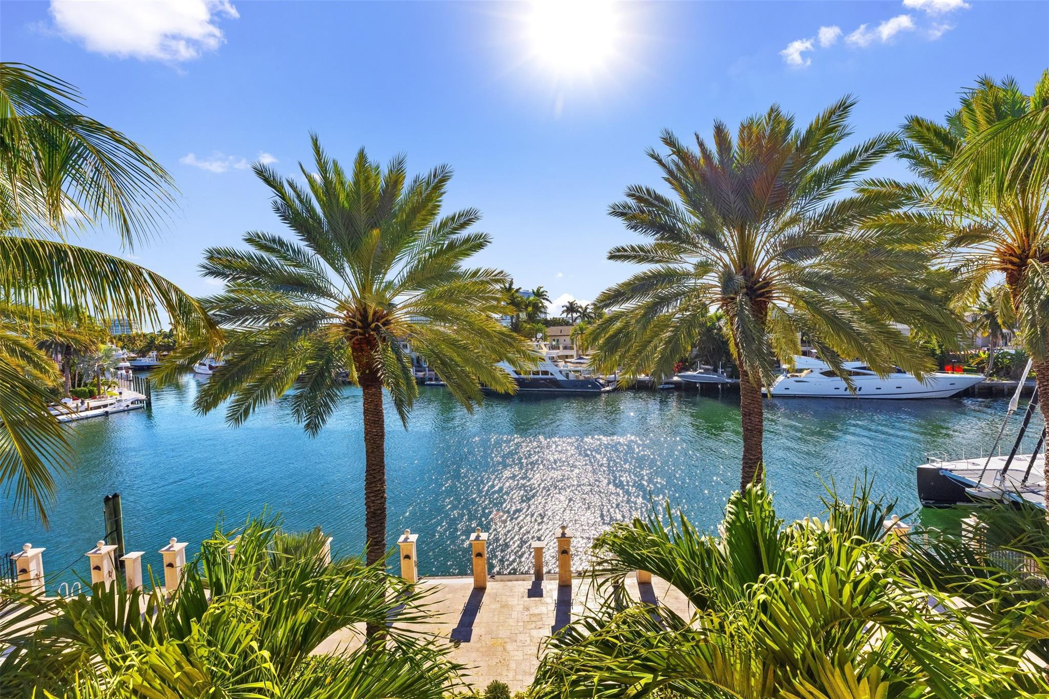 2430 Del Lago Fort Lauderdale, FL 33316