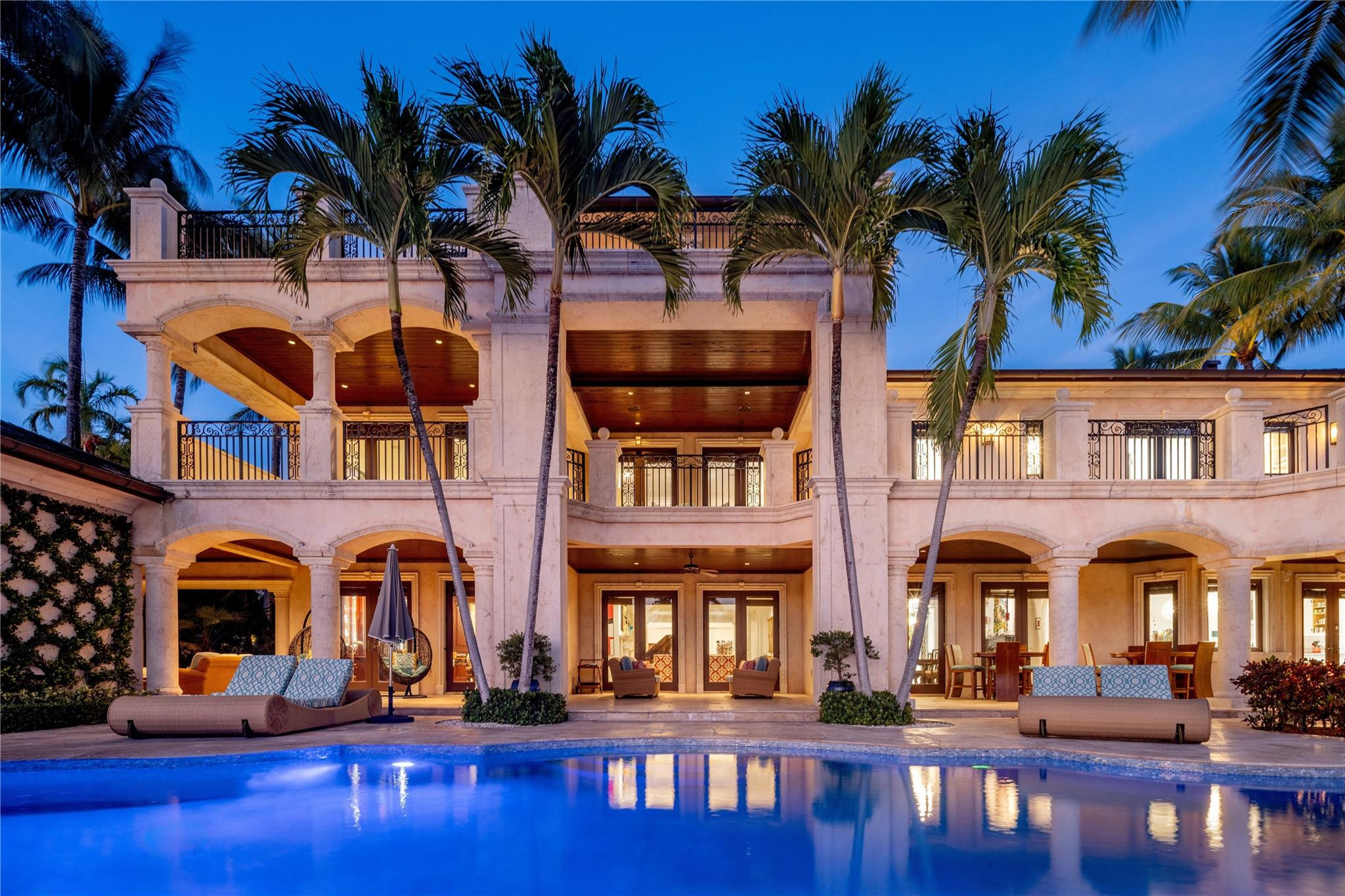 2430 Del Lago Fort Lauderdale, FL 33316