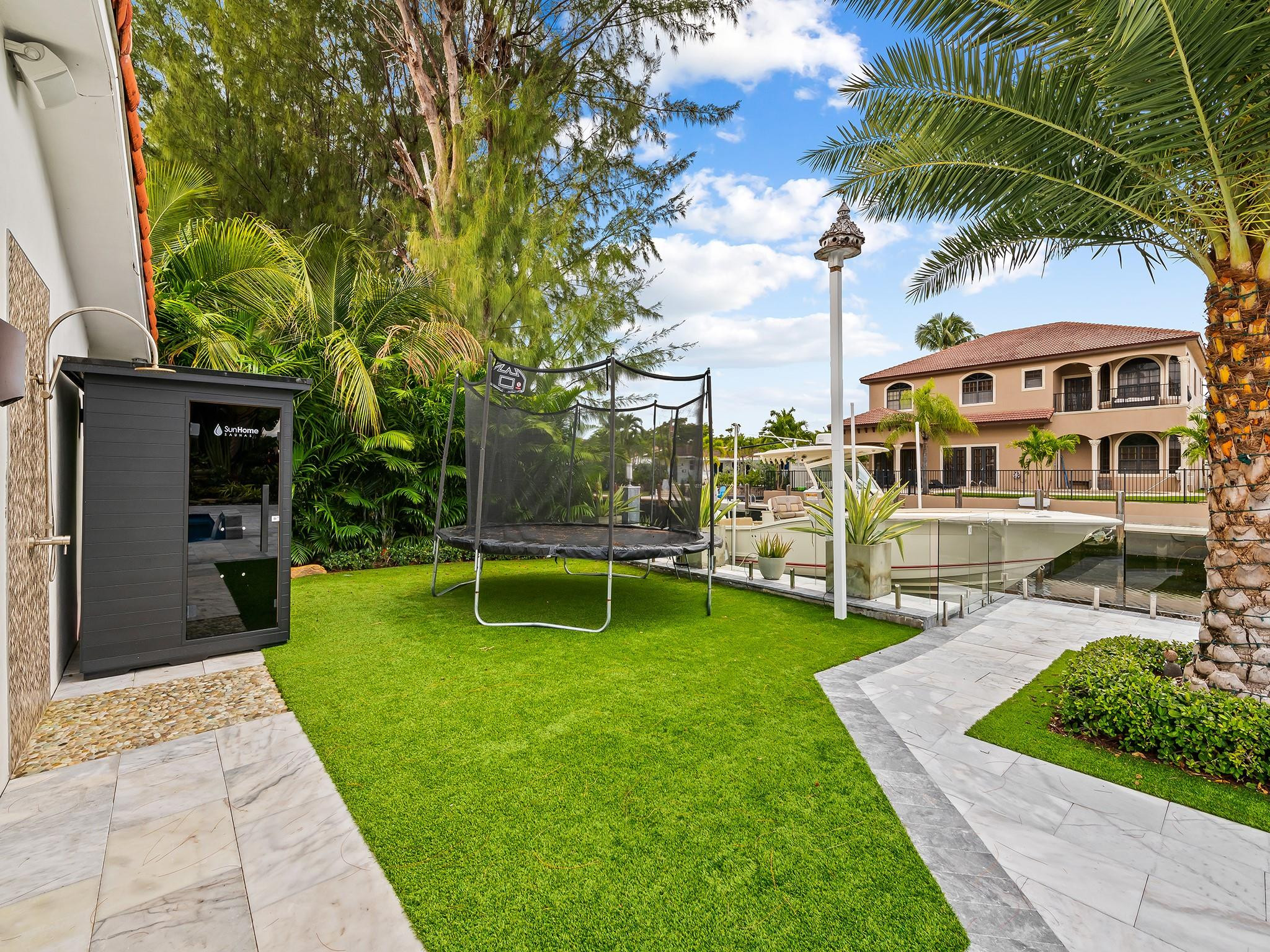 2811 NE 55th Fort Lauderdale, FL 33308