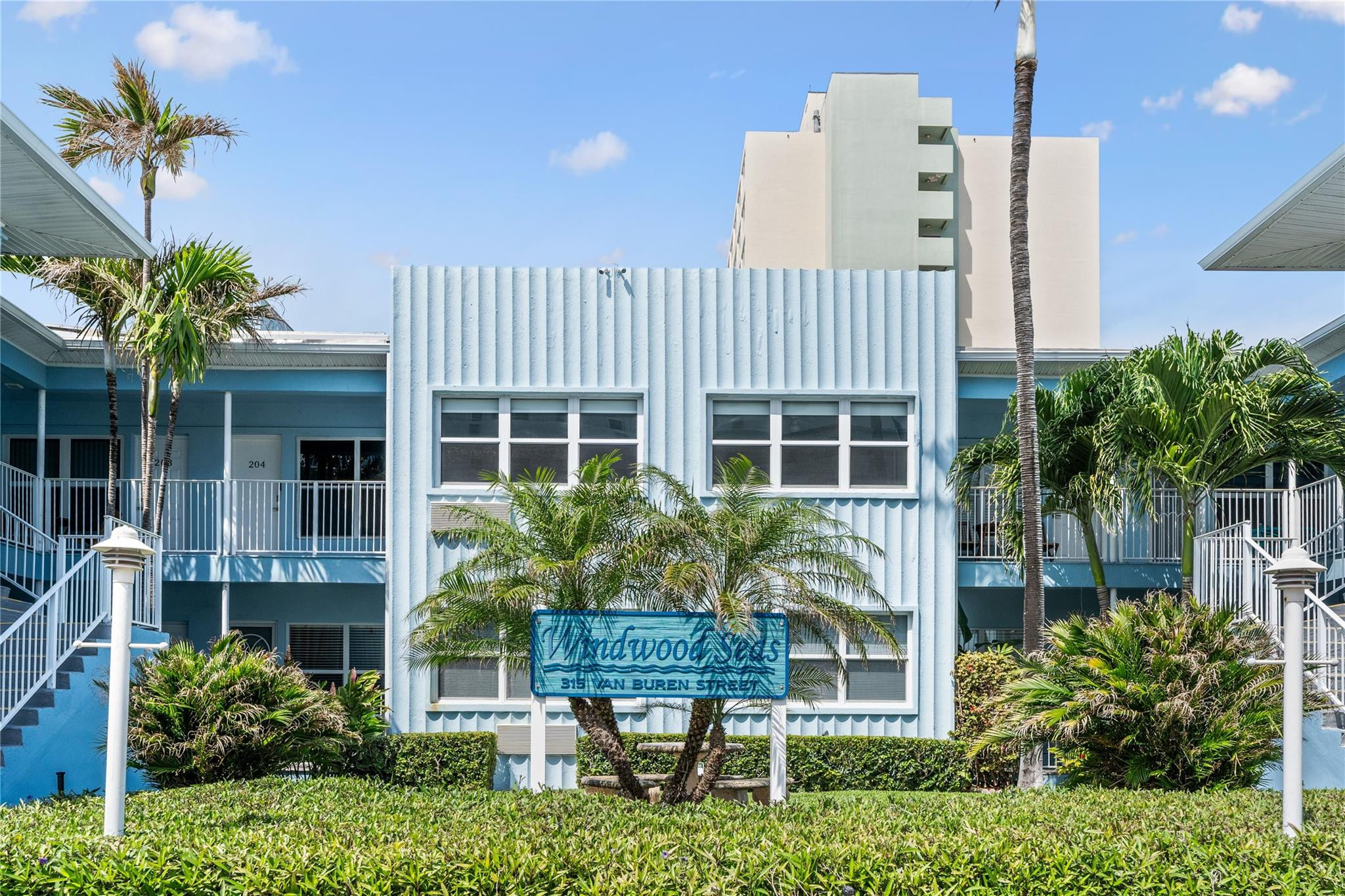 315 Van Buren #205B Hollywood, FL 33019