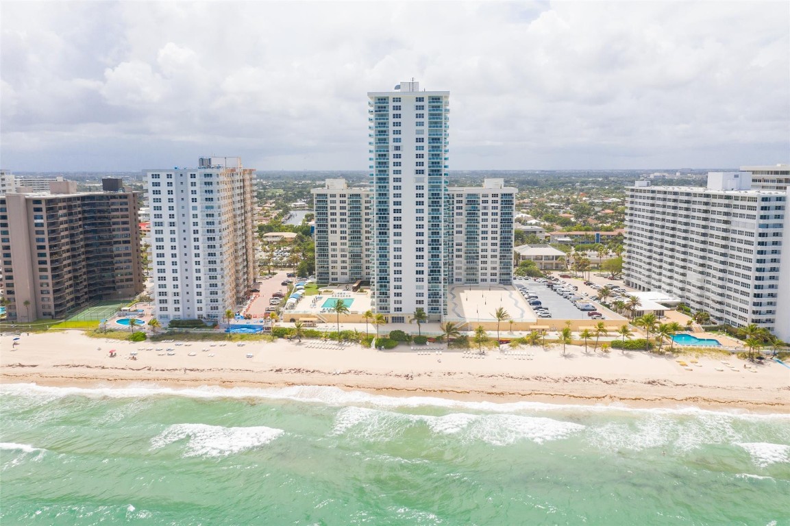 3900 Galt Ocean #712