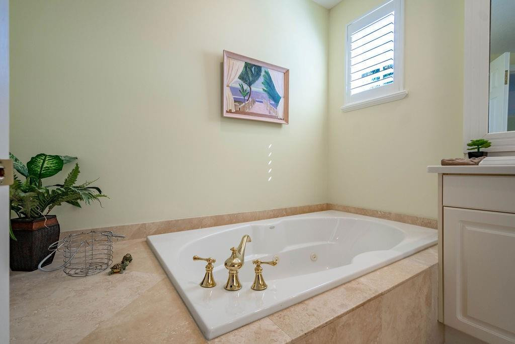 2825 Marina #2825 Lighthouse Point, FL 33064