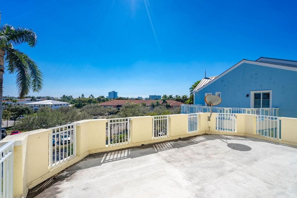 2825 Marina #2825 Lighthouse Point, FL 33064