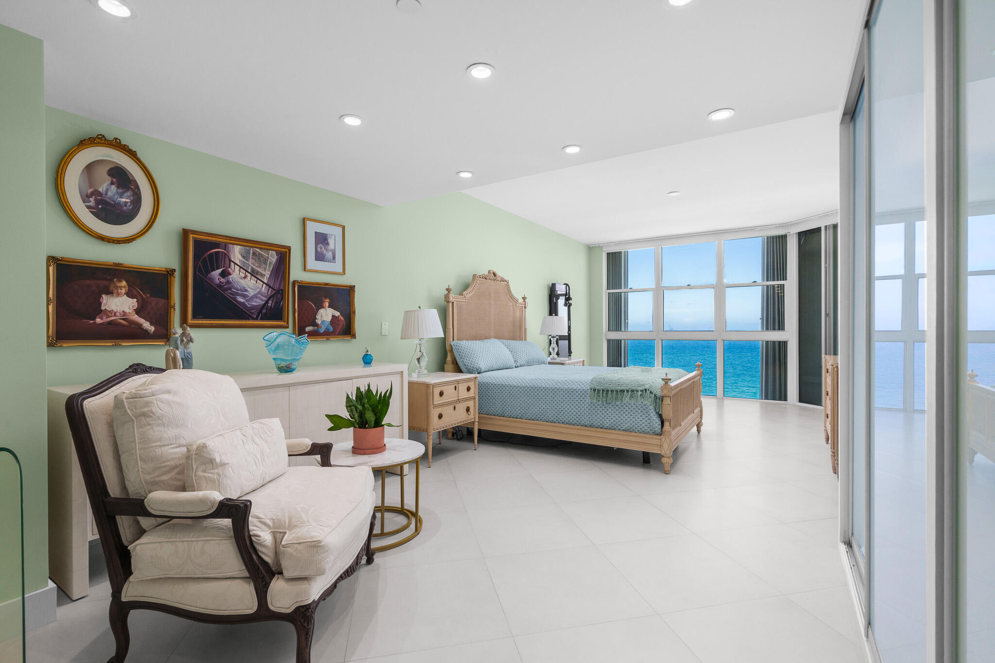6051 N Ocean #1101 Hollywood, FL 33019