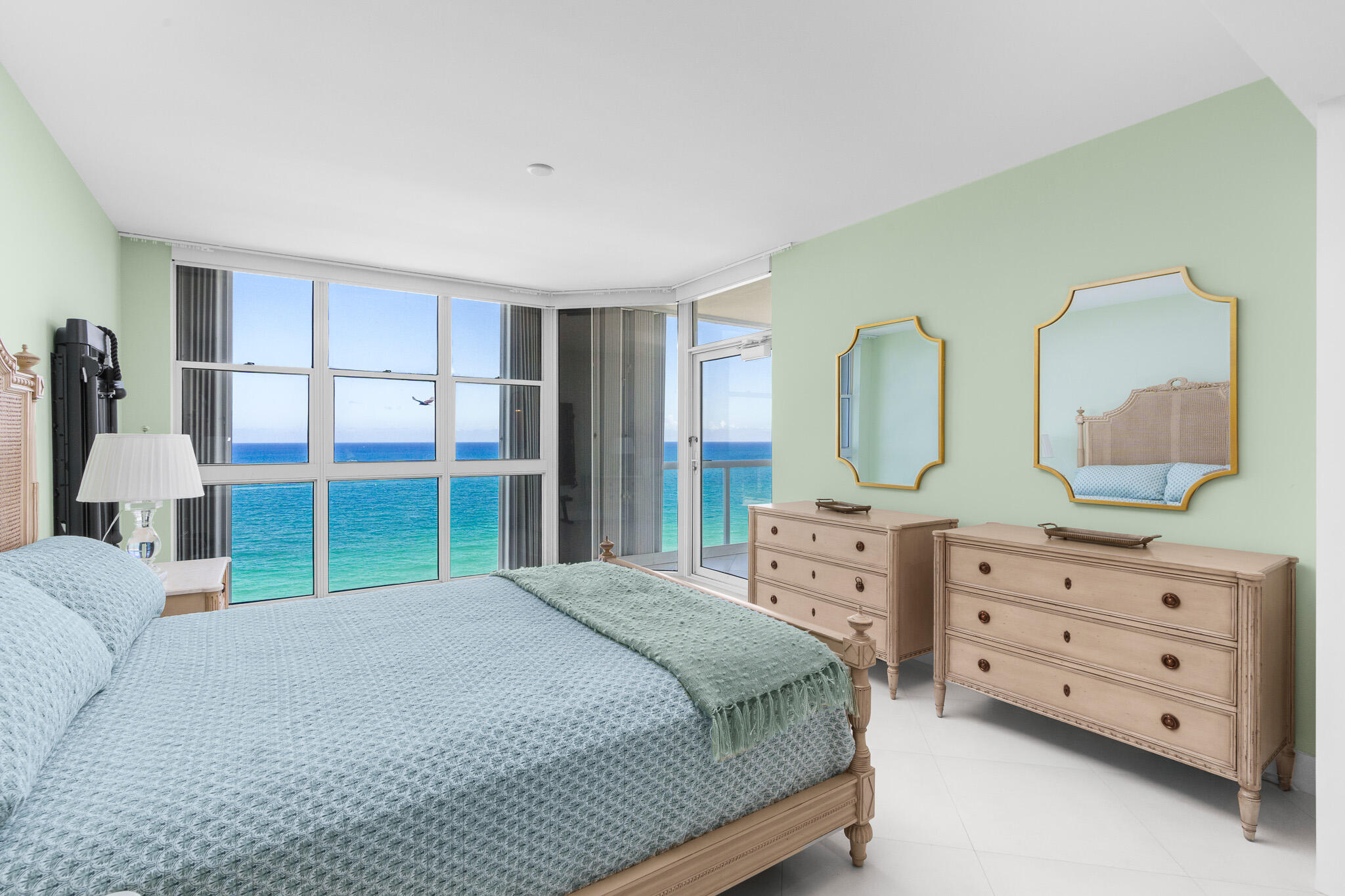 6051 N Ocean #1101 Hollywood, FL 33019