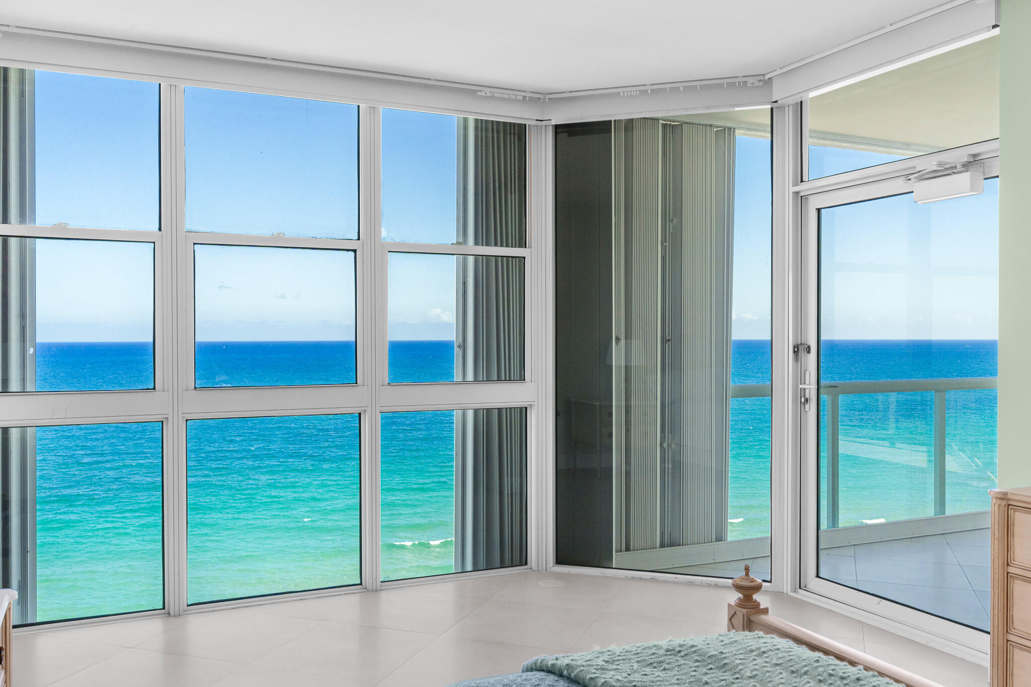 6051 N Ocean #1101 Hollywood, FL 33019