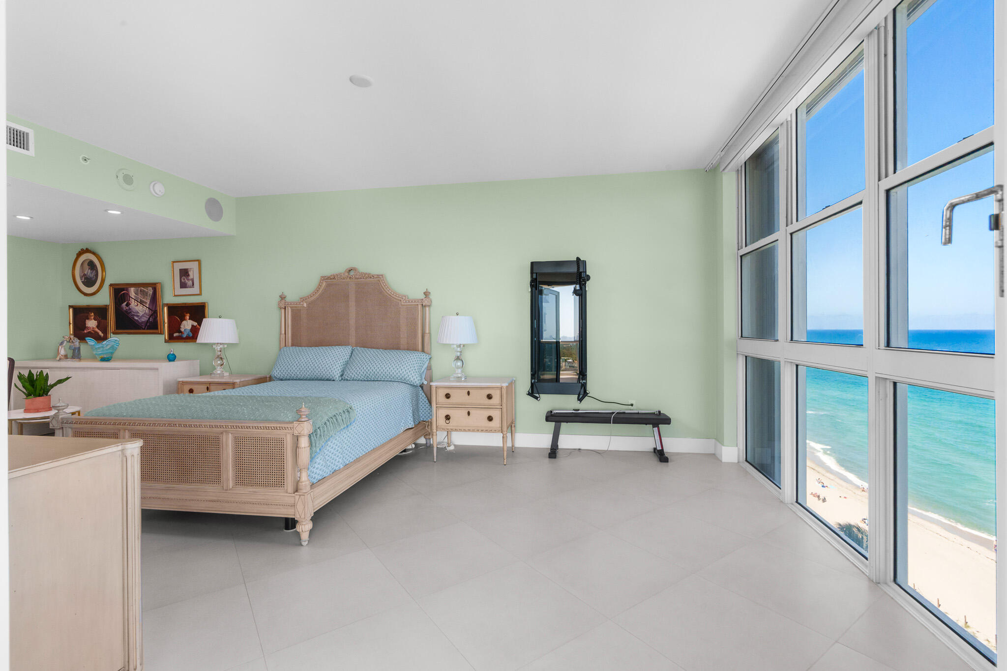 6051 N Ocean #1101 Hollywood, FL 33019