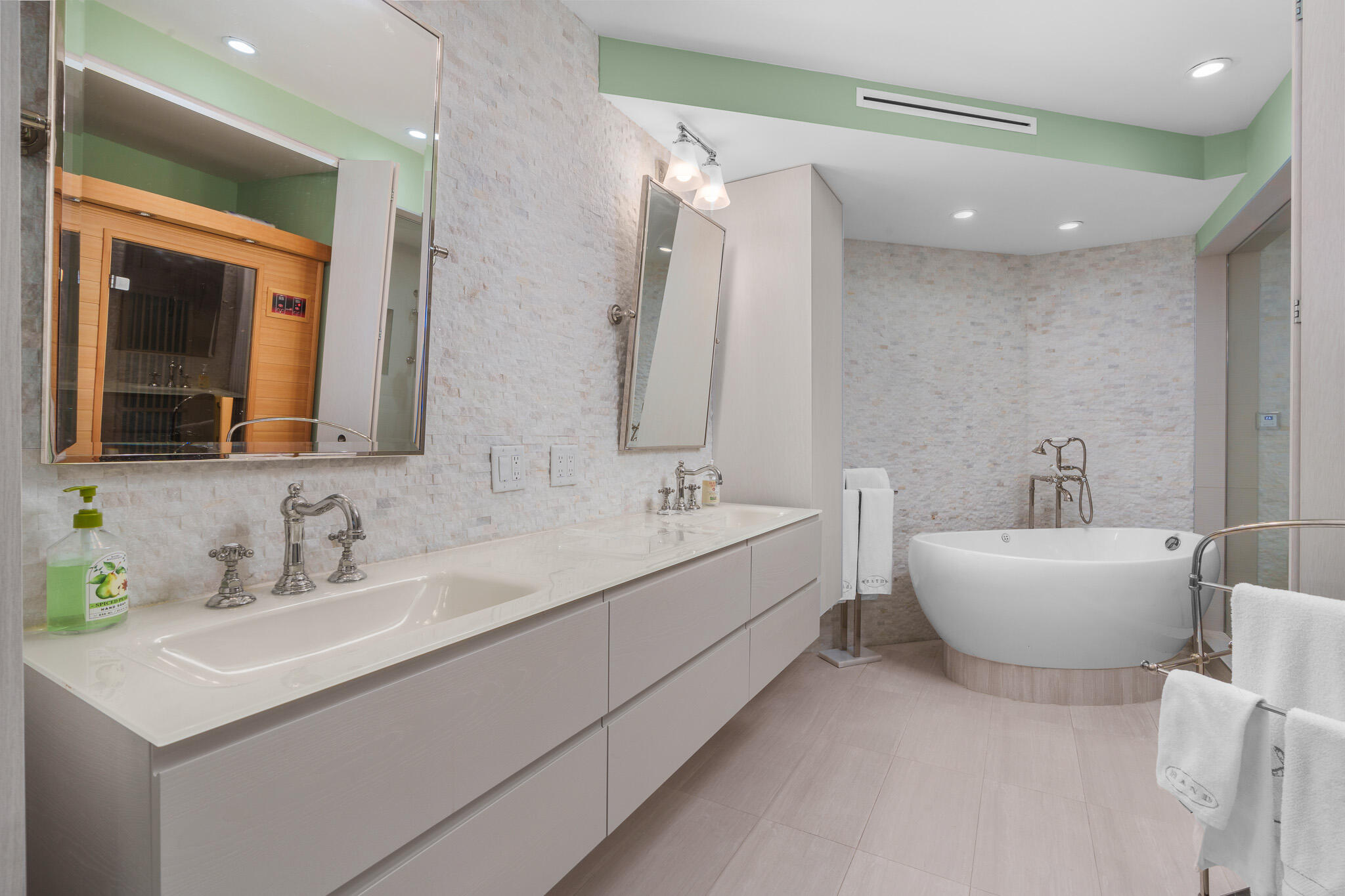 6051 N Ocean #1101 Hollywood, FL 33019