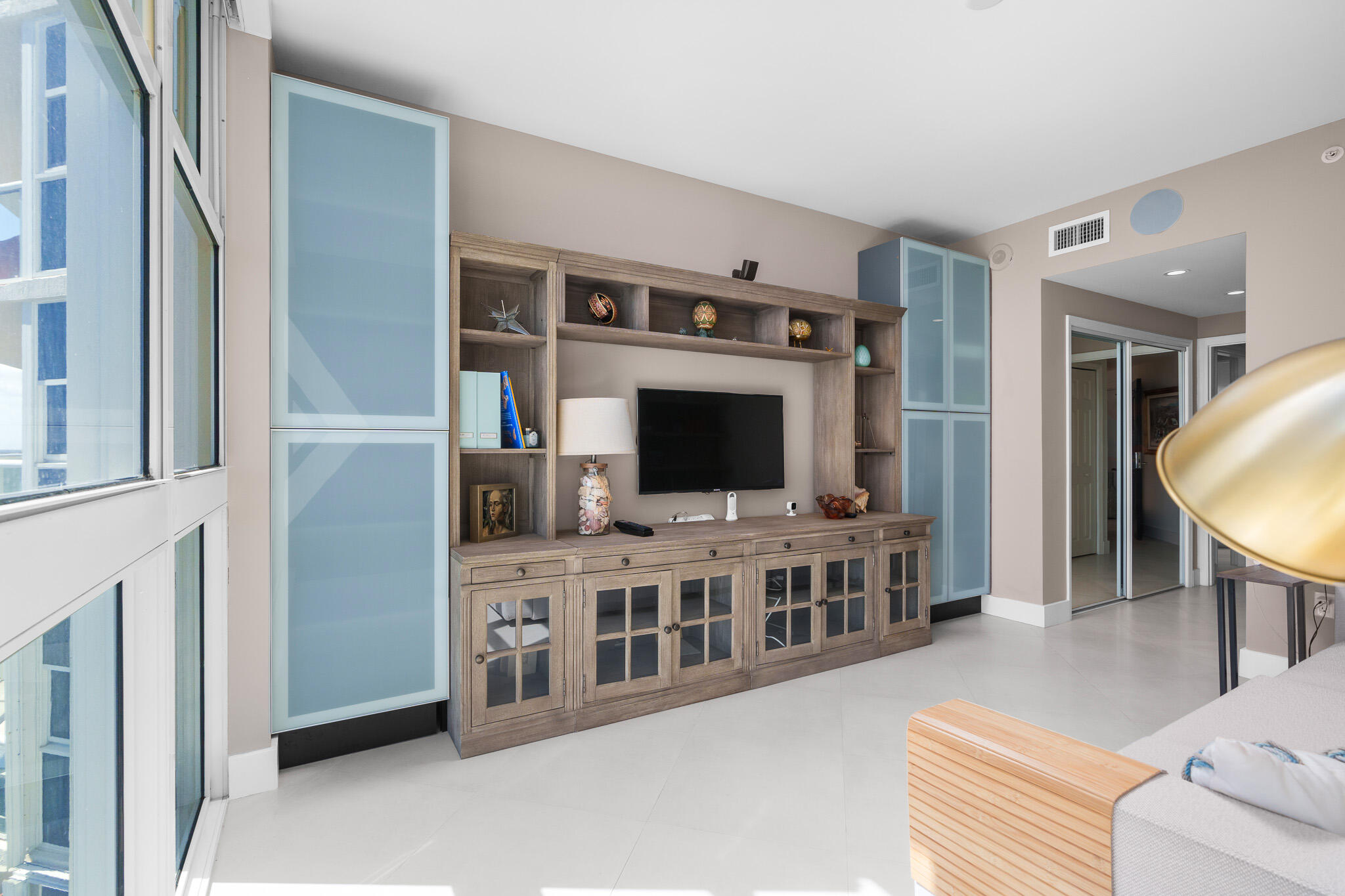 6051 N Ocean #1101 Hollywood, FL 33019