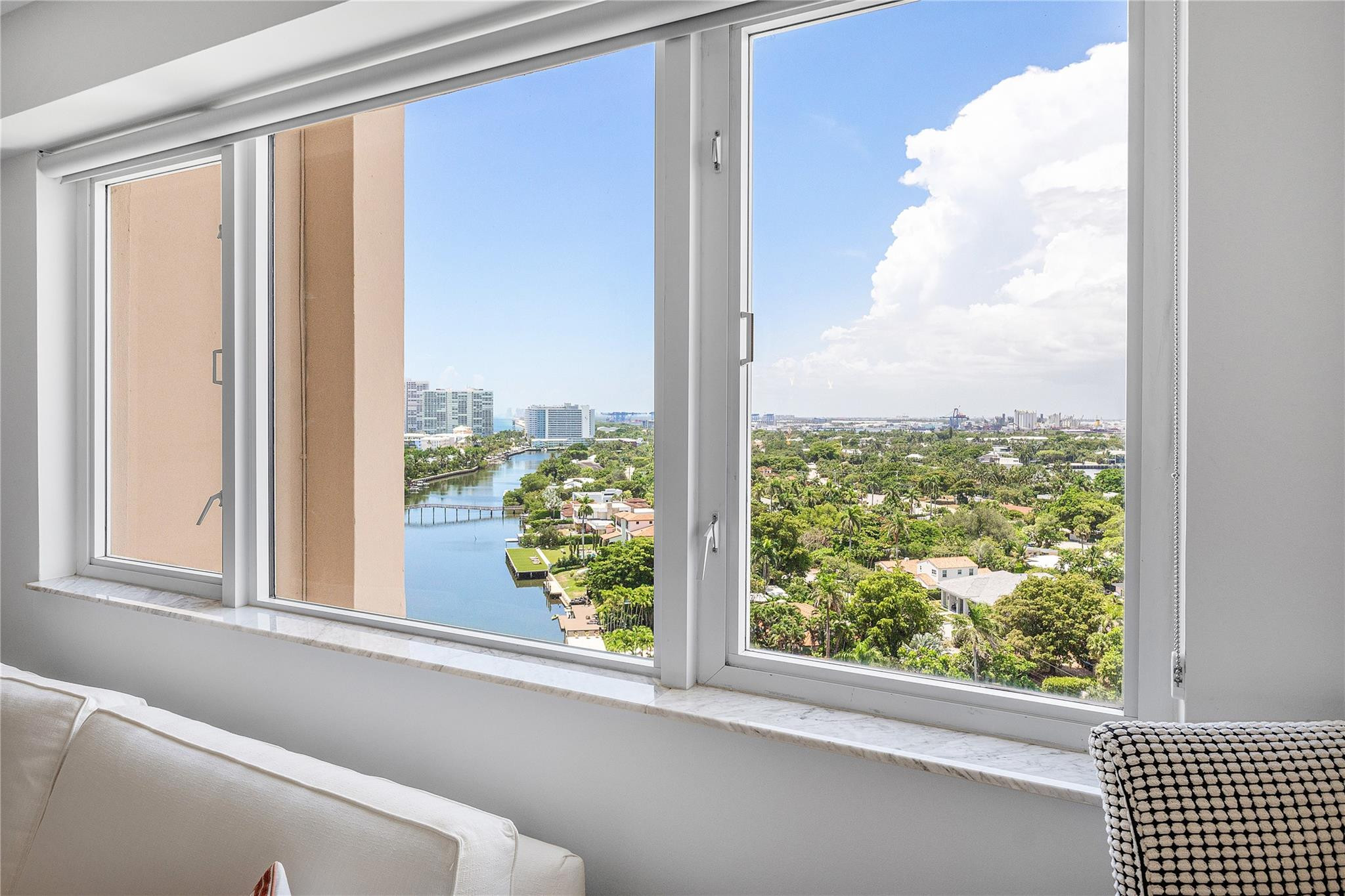 3000 Holiday #1605 Fort Lauderdale, FL 33316