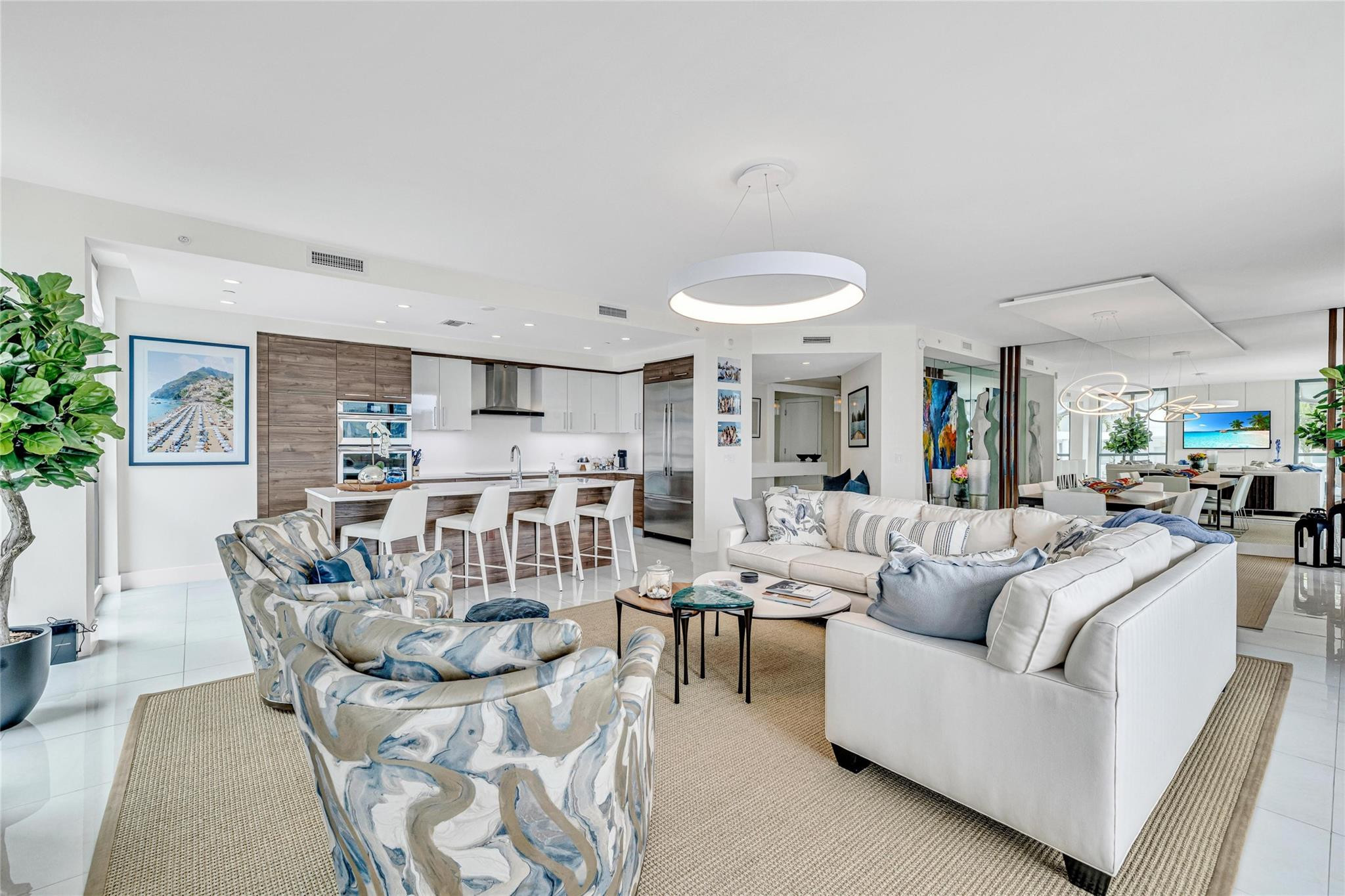 100 E Las Olas #1701 Fort Lauderdale, FL 33301