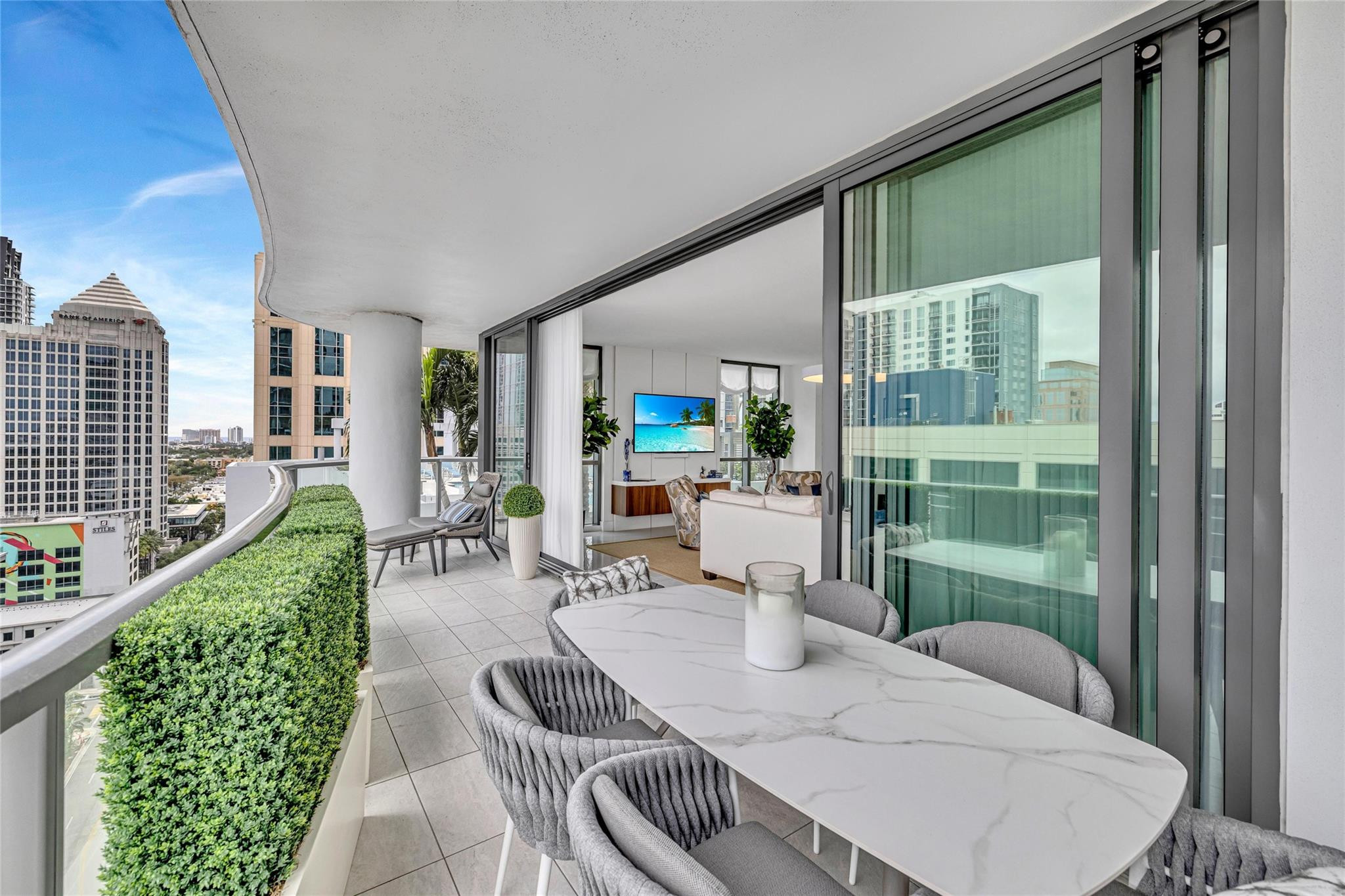 100 E Las Olas #1701 Fort Lauderdale, FL 33301