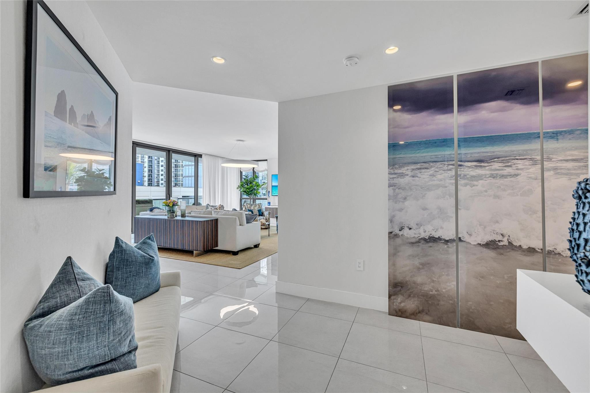 100 E Las Olas #1701 Fort Lauderdale, FL 33301