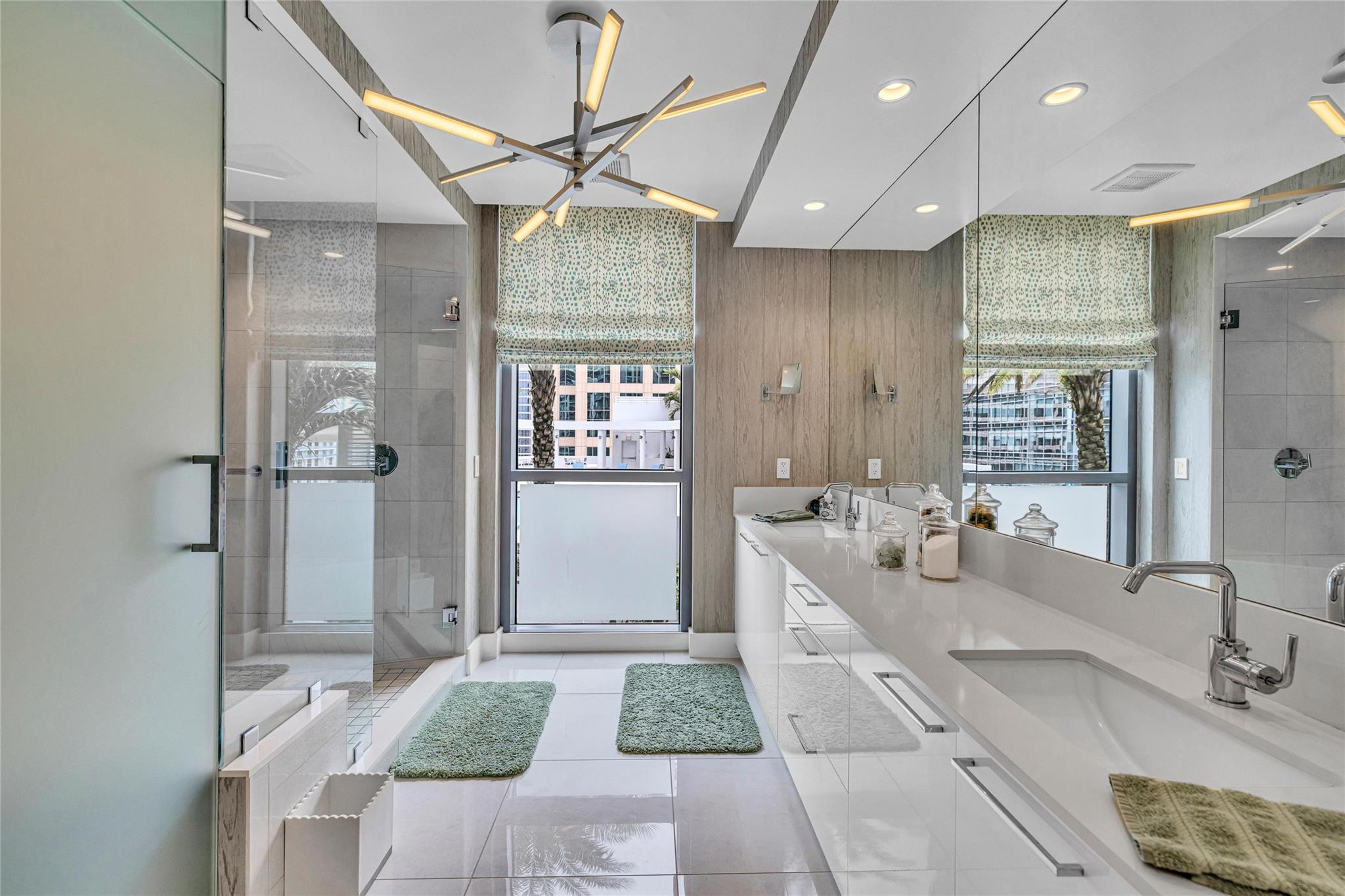 100 E Las Olas #1701 Fort Lauderdale, FL 33301