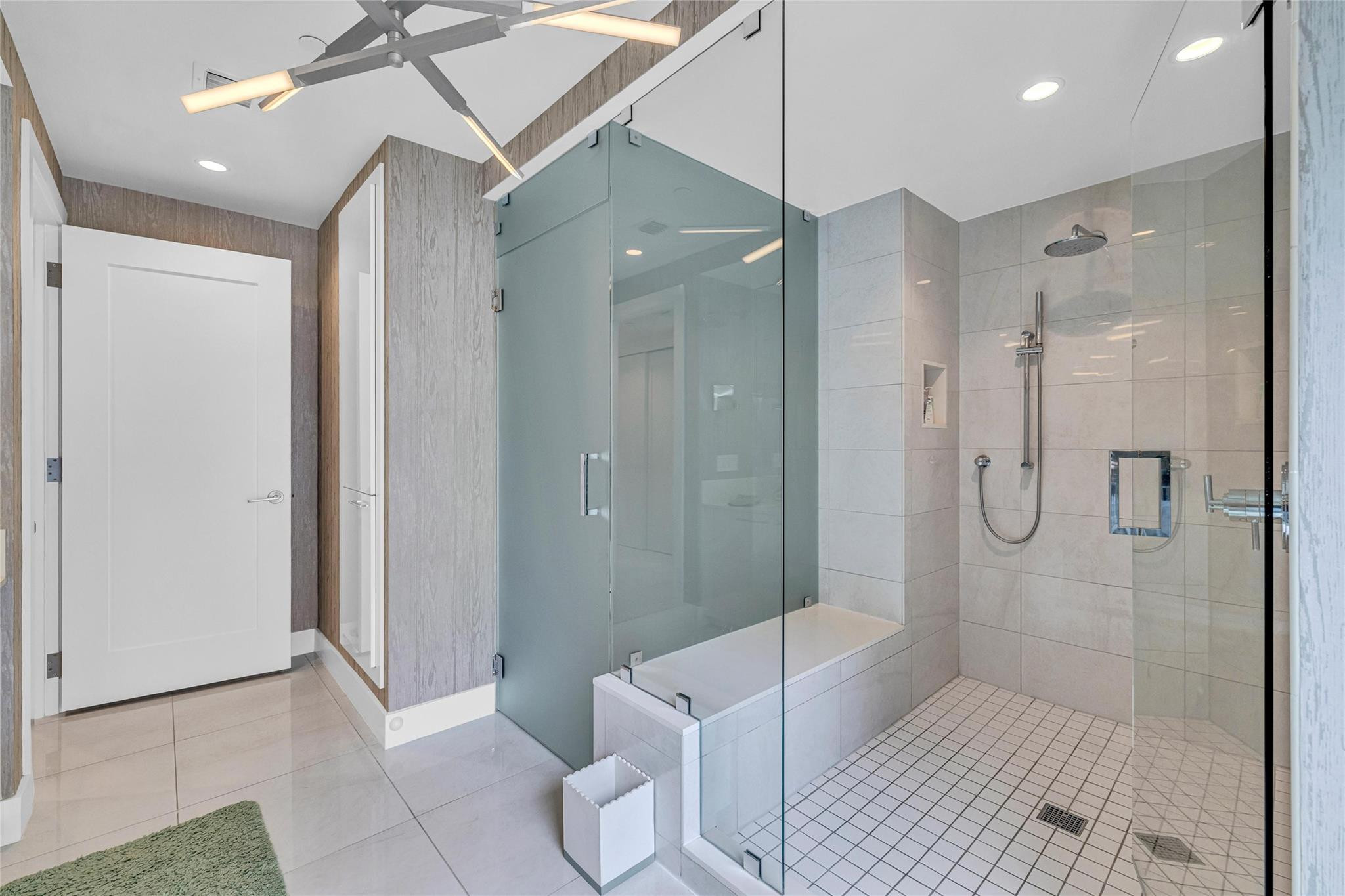 100 E Las Olas #1701 Fort Lauderdale, FL 33301