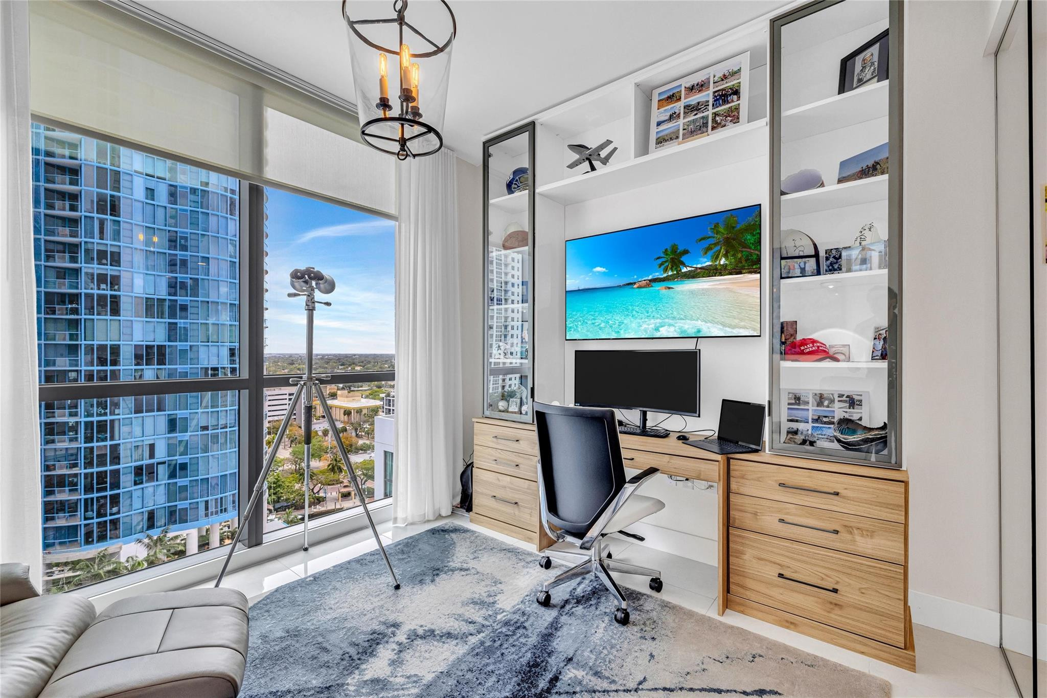 100 E Las Olas #1701 Fort Lauderdale, FL 33301