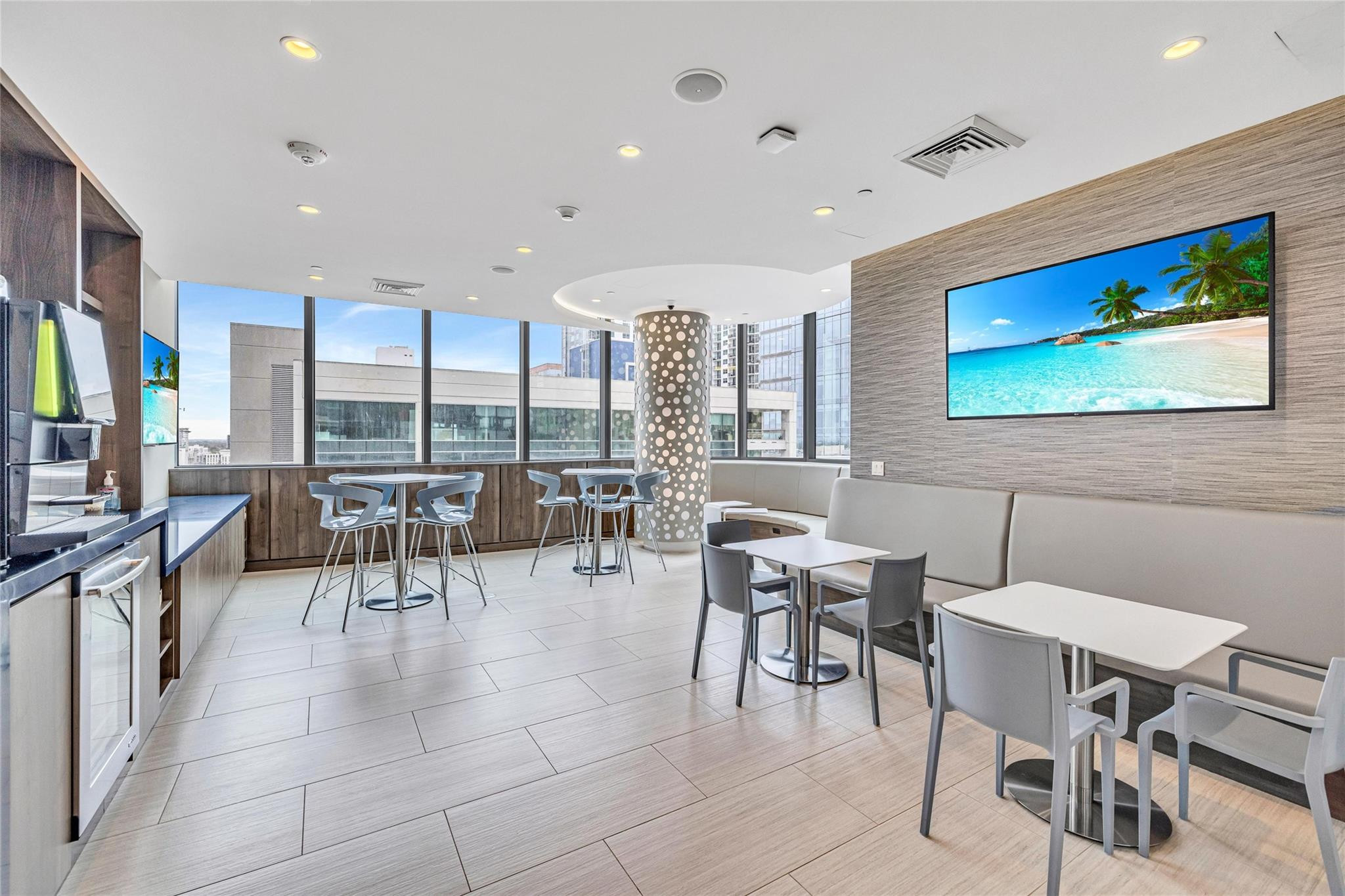 100 E Las Olas #1701 Fort Lauderdale, FL 33301