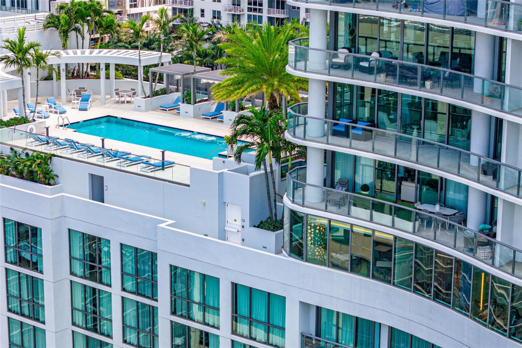 100 E Las Olas #1701 Fort Lauderdale, FL 33301