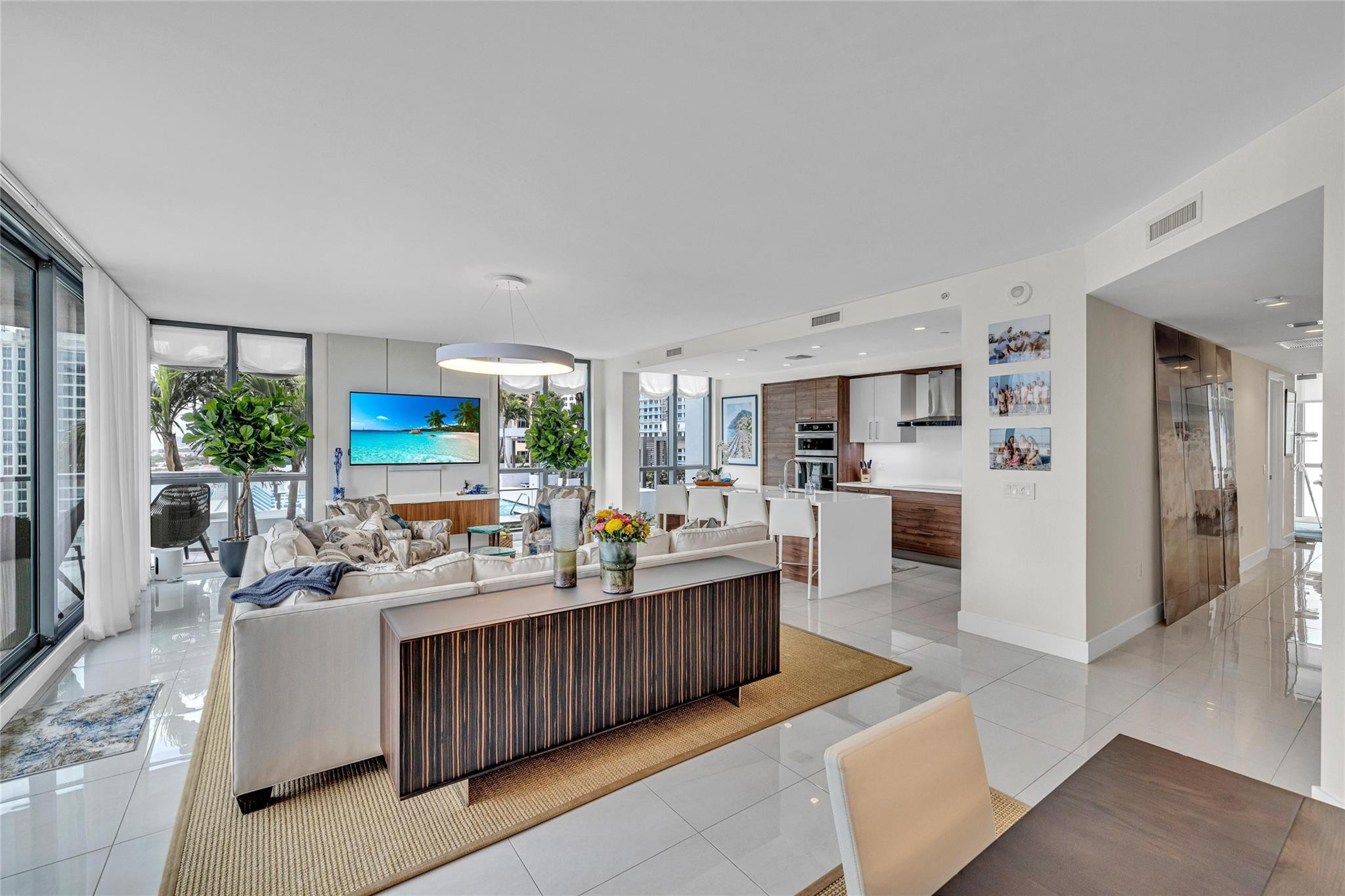 100 E Las Olas #1701 Fort Lauderdale, FL 33301