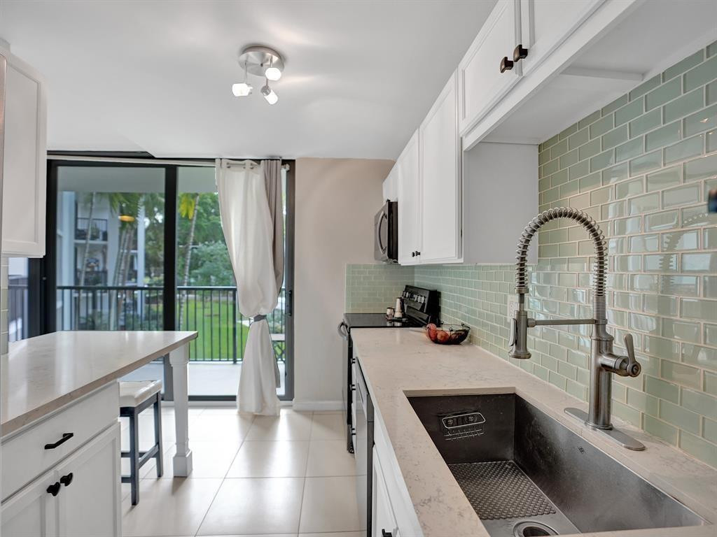 1301 River Reach #201 Fort Lauderdale, FL 33315