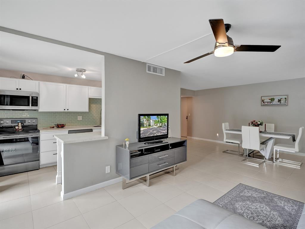 1301 River Reach #201 Fort Lauderdale, FL 33315