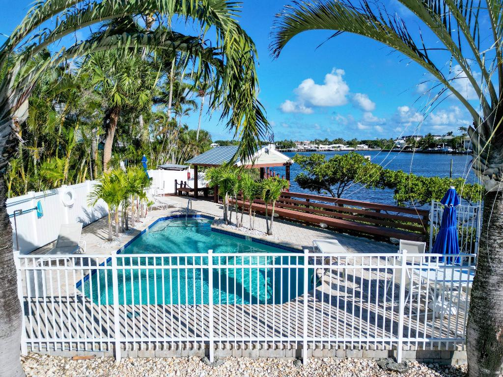 626 Mariners Boynton Beach, FL 33435