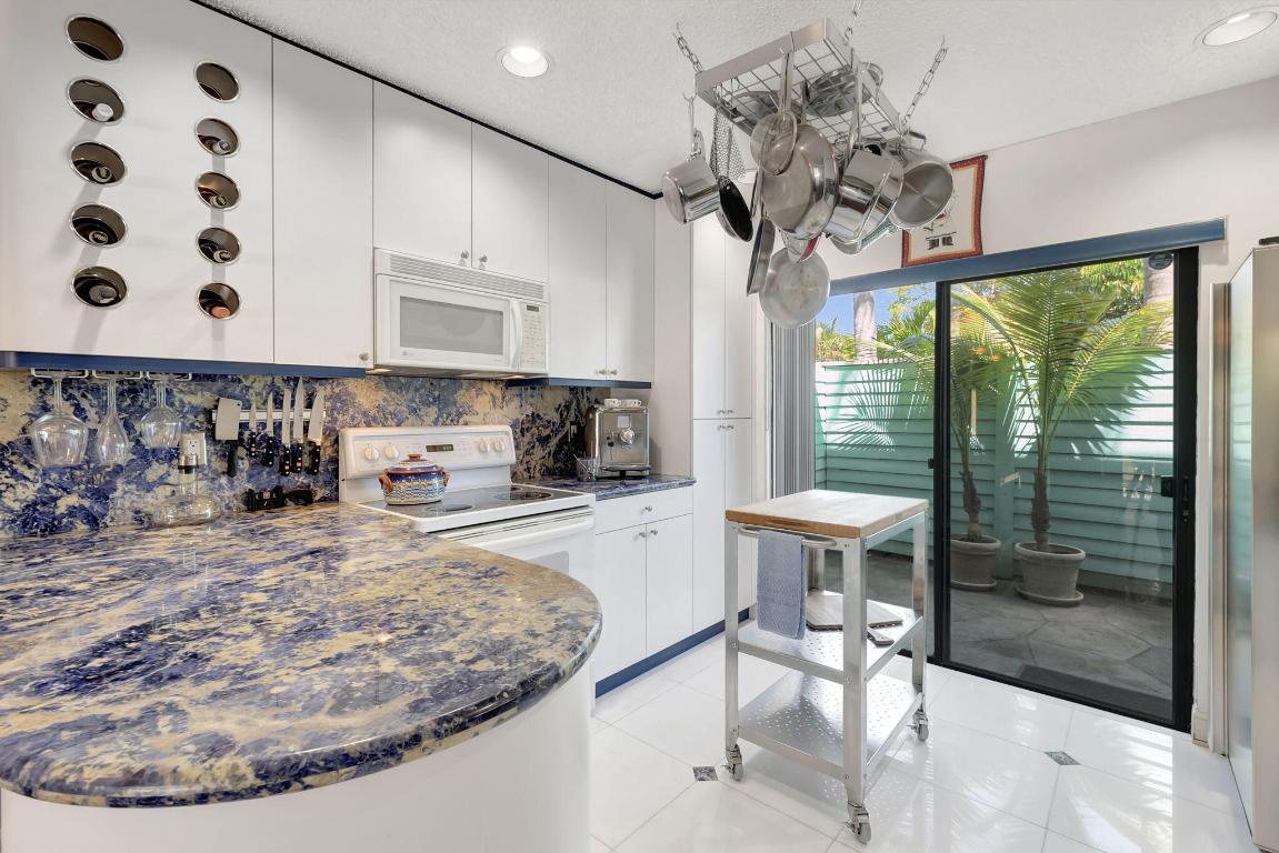 626 Mariners Boynton Beach, FL 33435