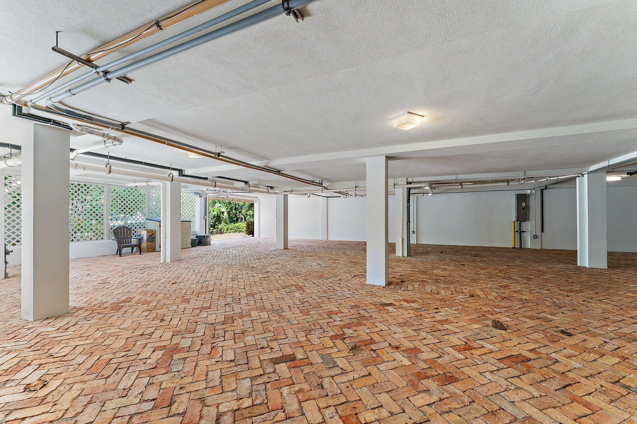 134 N Beach Rd Hobe Sound, FL 33455