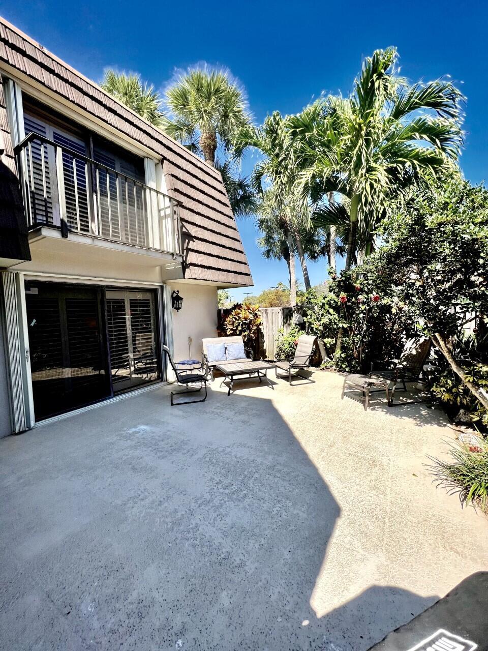 1518 15th Ct Jupiter, FL 33477