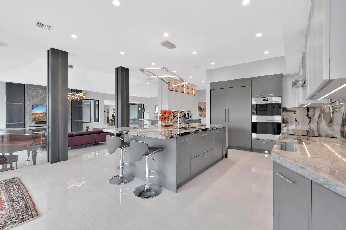 3605 Oakview Delray Beach, FL 33445