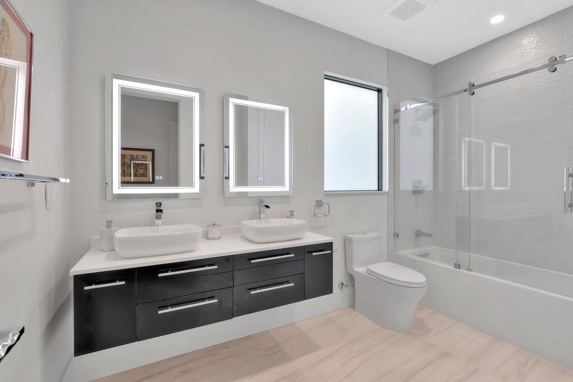 3605 Oakview Delray Beach, FL 33445