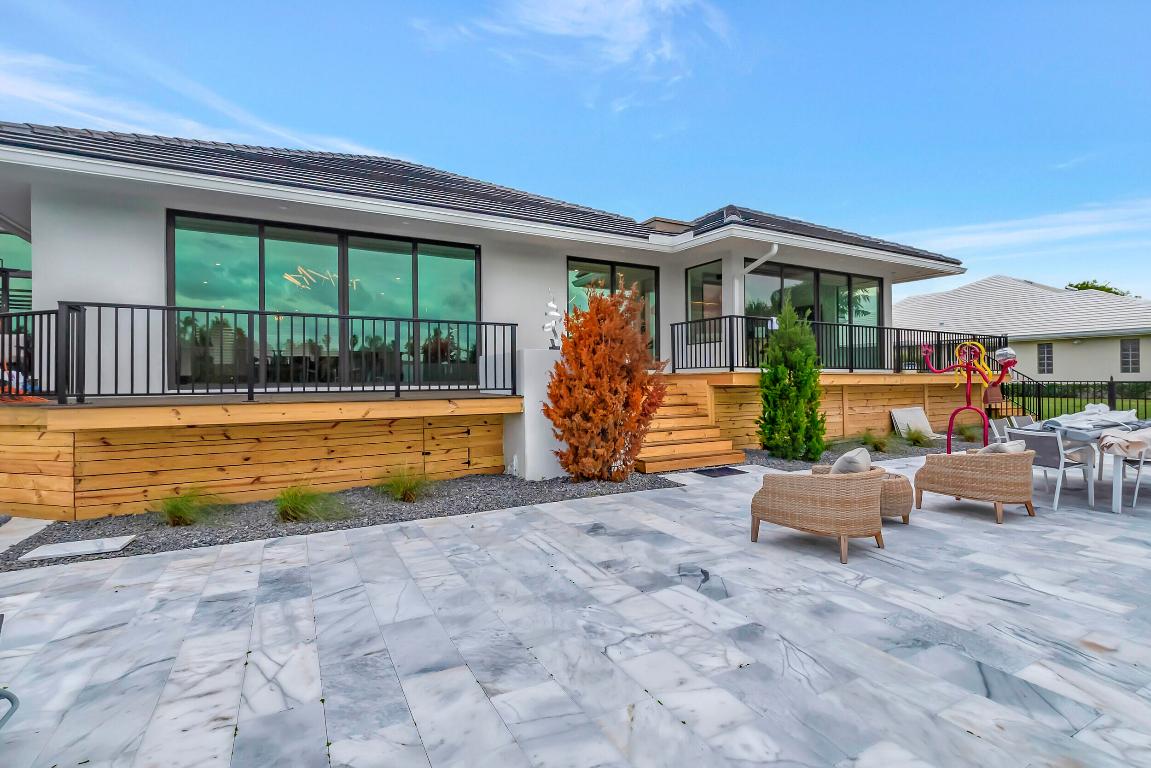 3605 Oakview Delray Beach, FL 33445