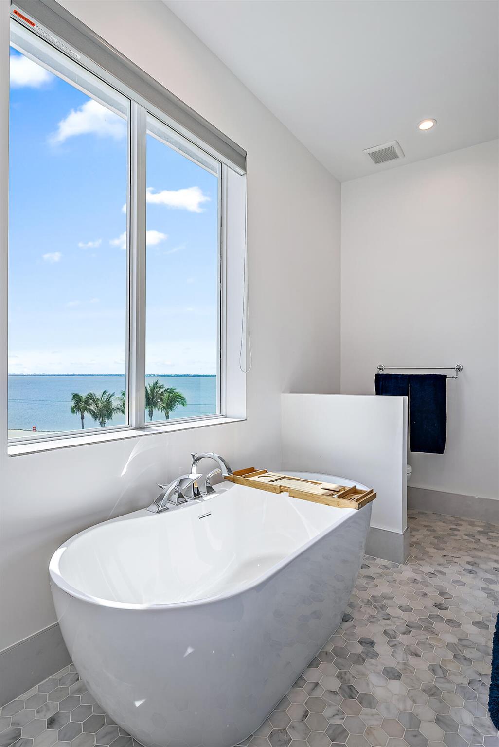 7916 S Ocean Dr Jensen Beach, FL 34957