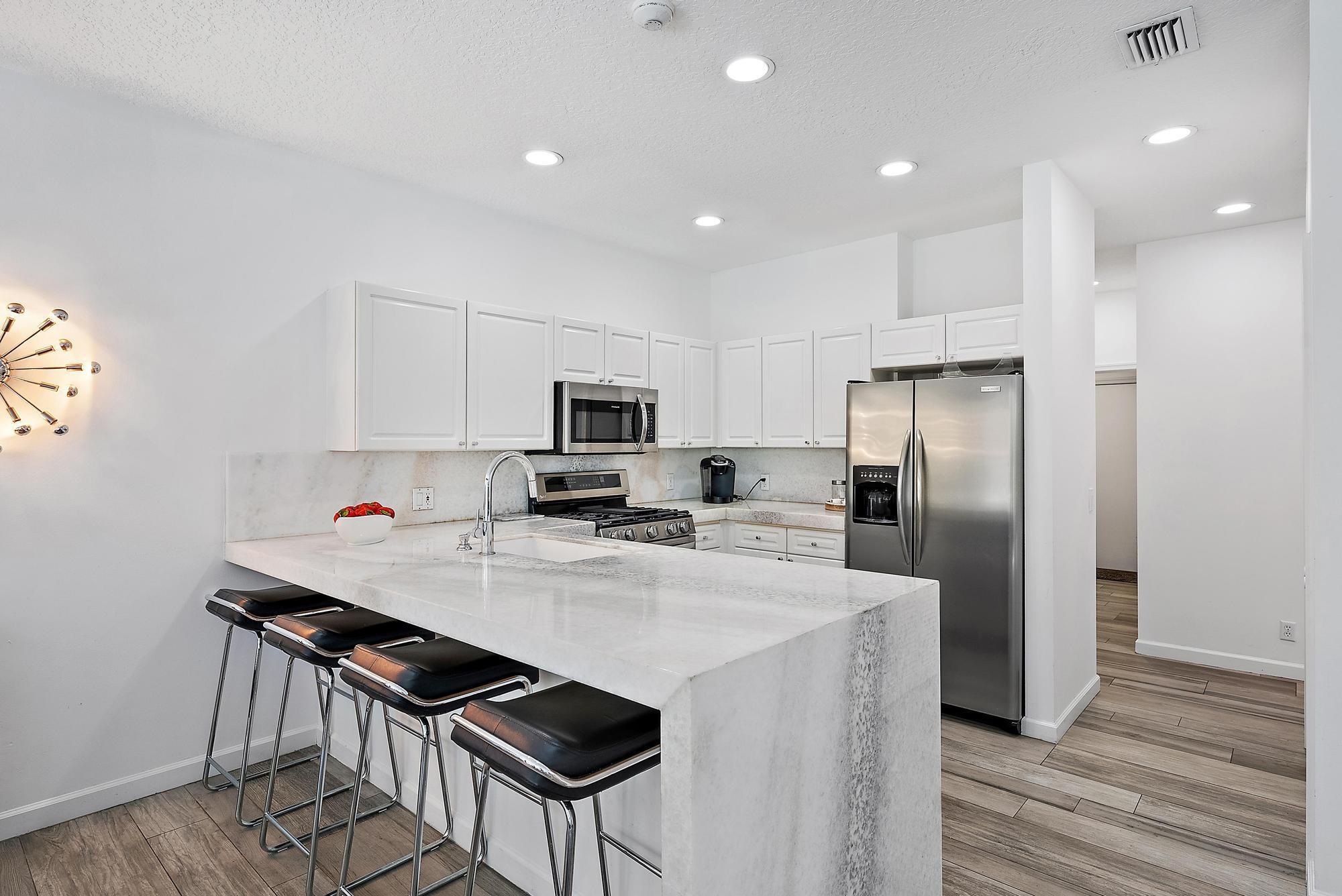 8208 Heritage Clb Dr,West Palm Beach, FL 33412