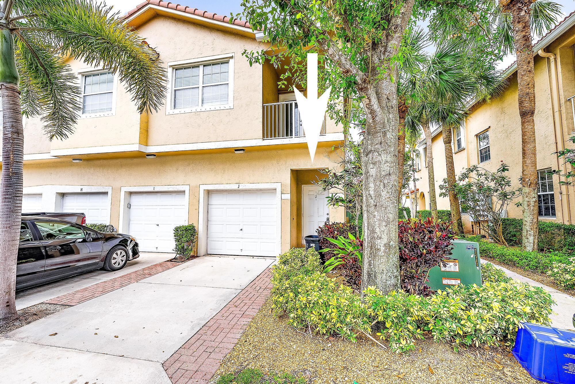 113 Lighthouse Cir #J