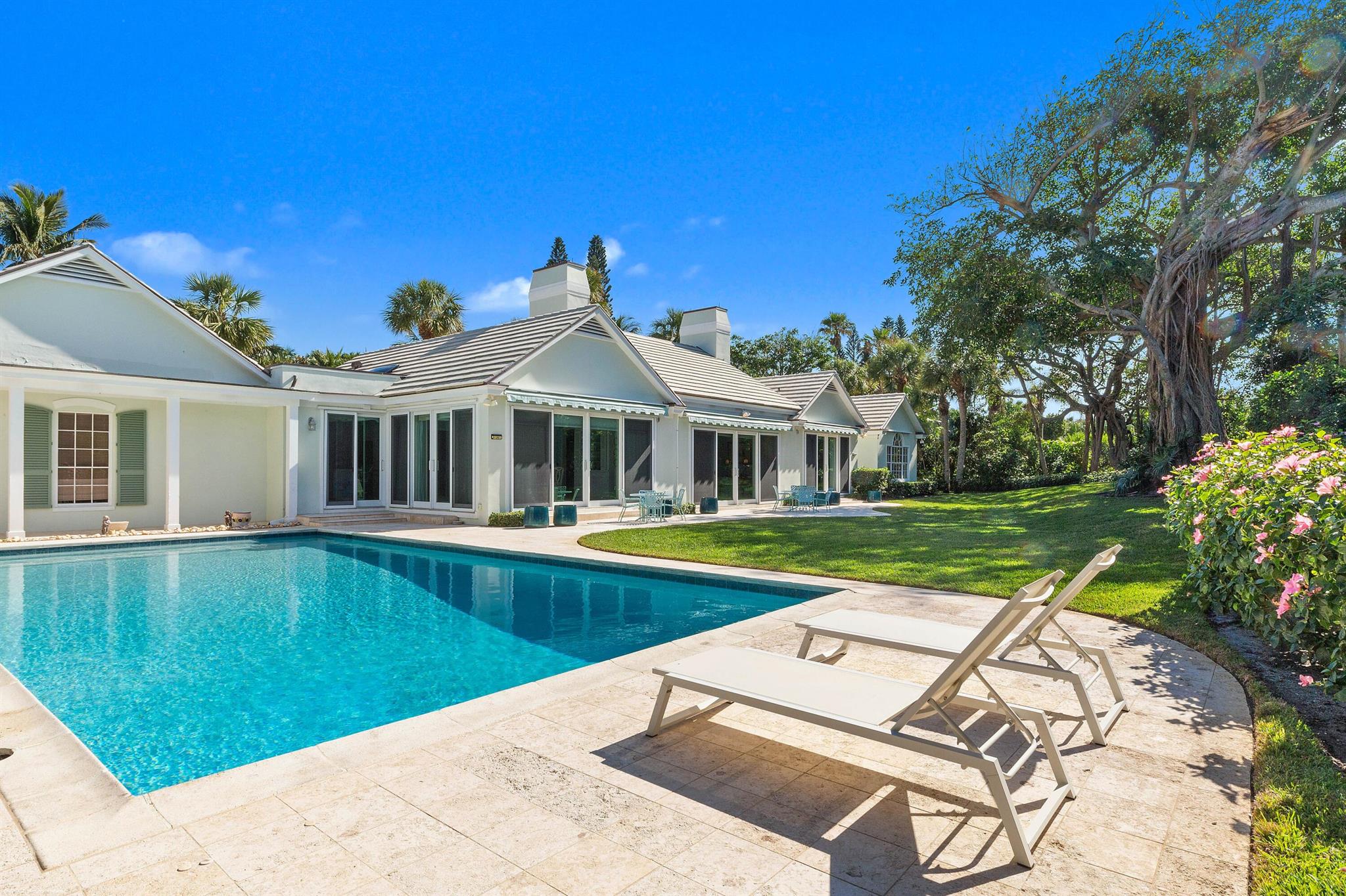 162 S Beach Rd Jupiter Island, FL 33455