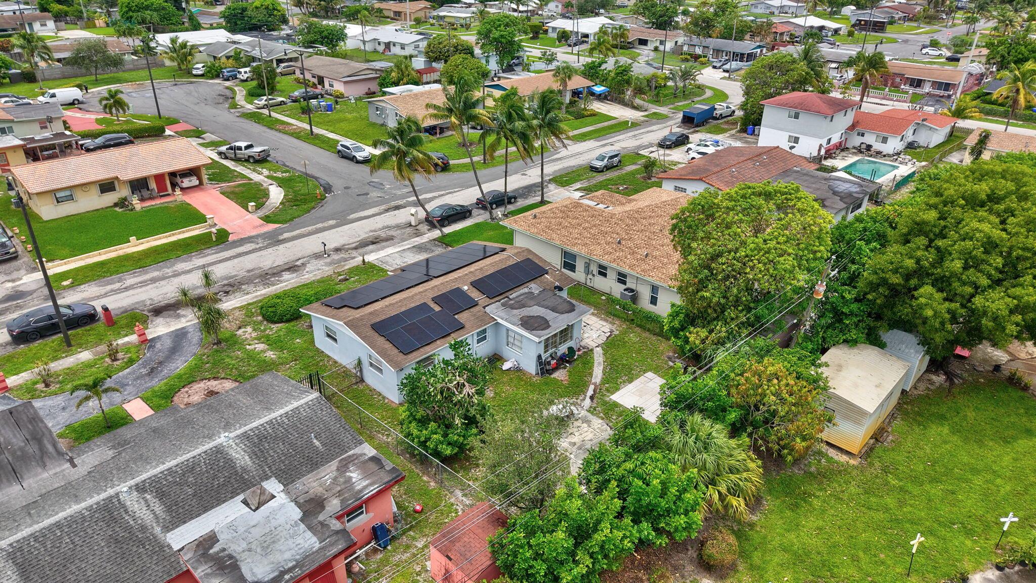 2341 NW 12th Ct