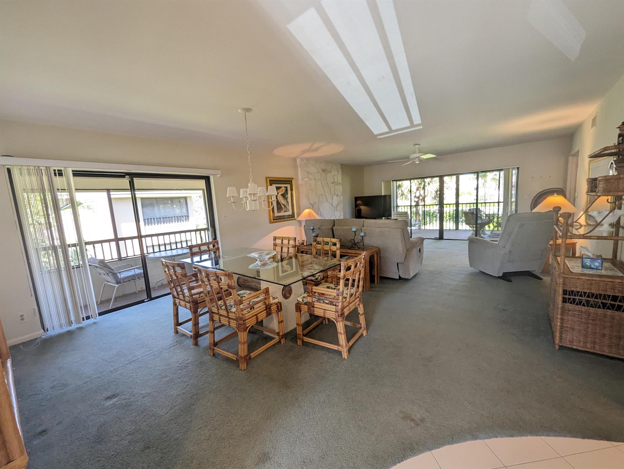 404 Clubhouse Cir Jupiter, FL 33477