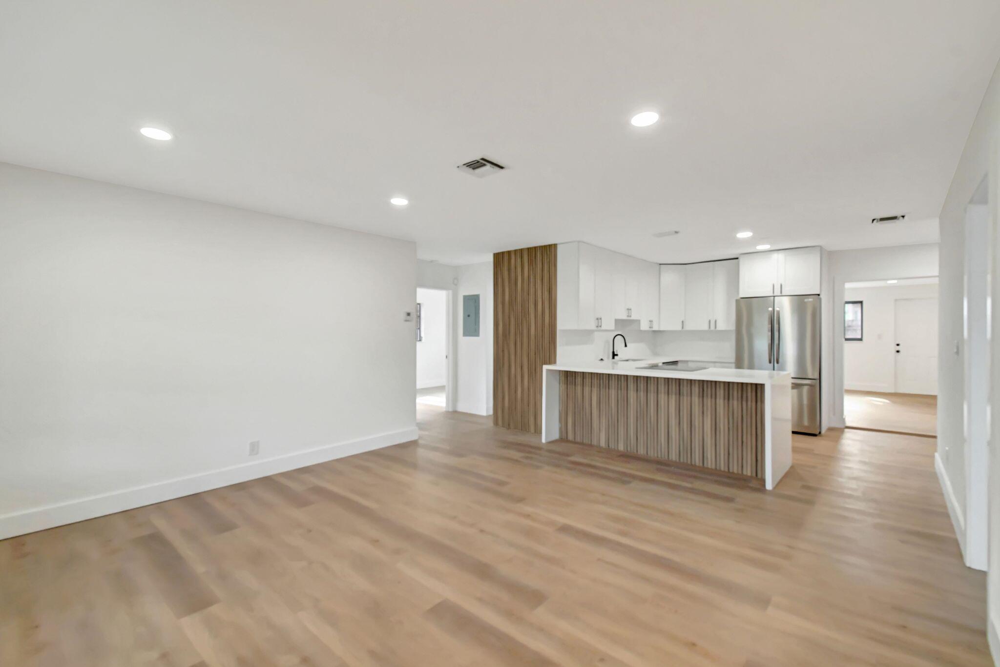 5341 NE 17th Ter Ter
