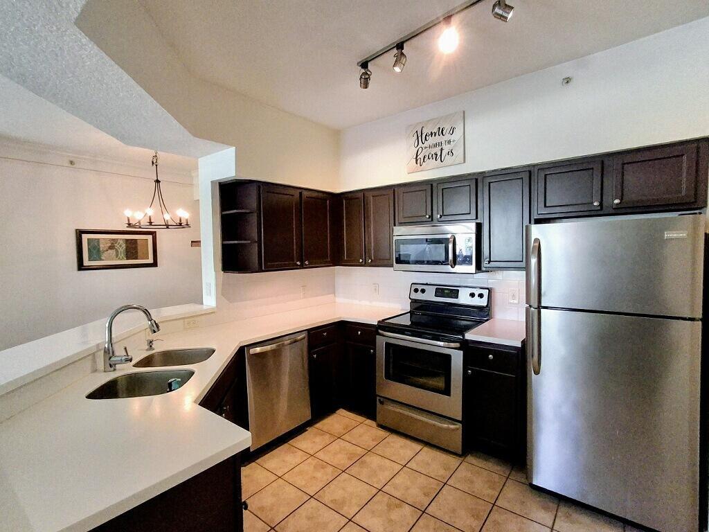 9845 Baywinds Dr #6106
