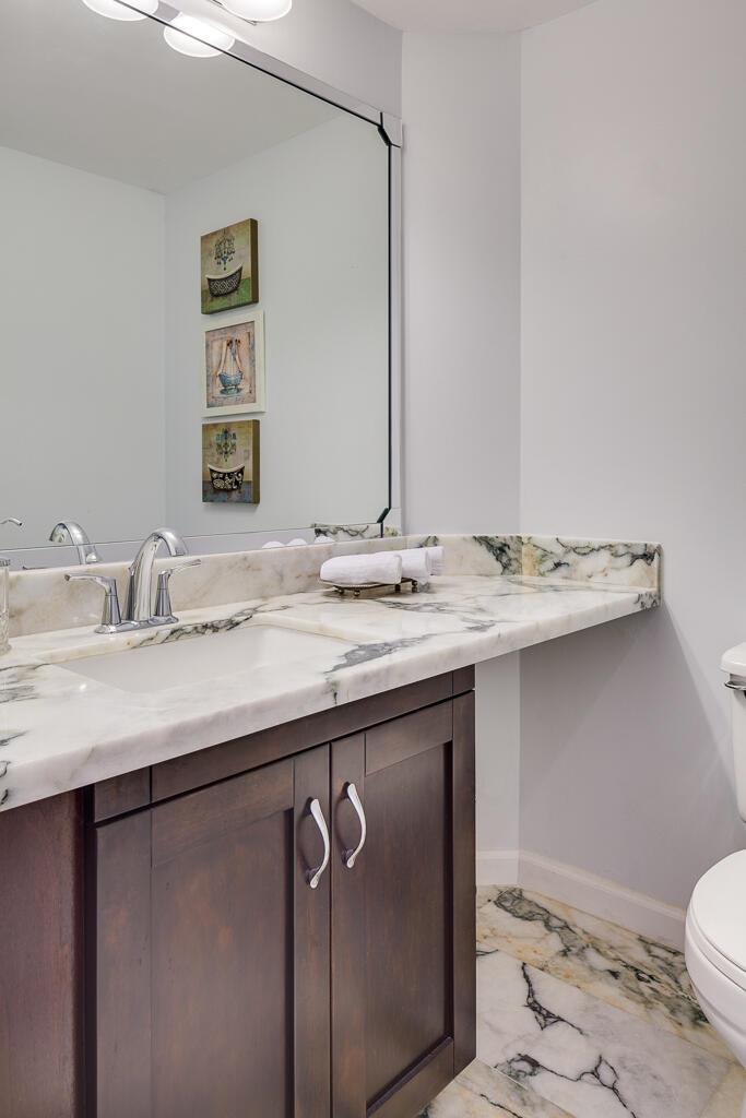 image Courvoisier Courts Condo15